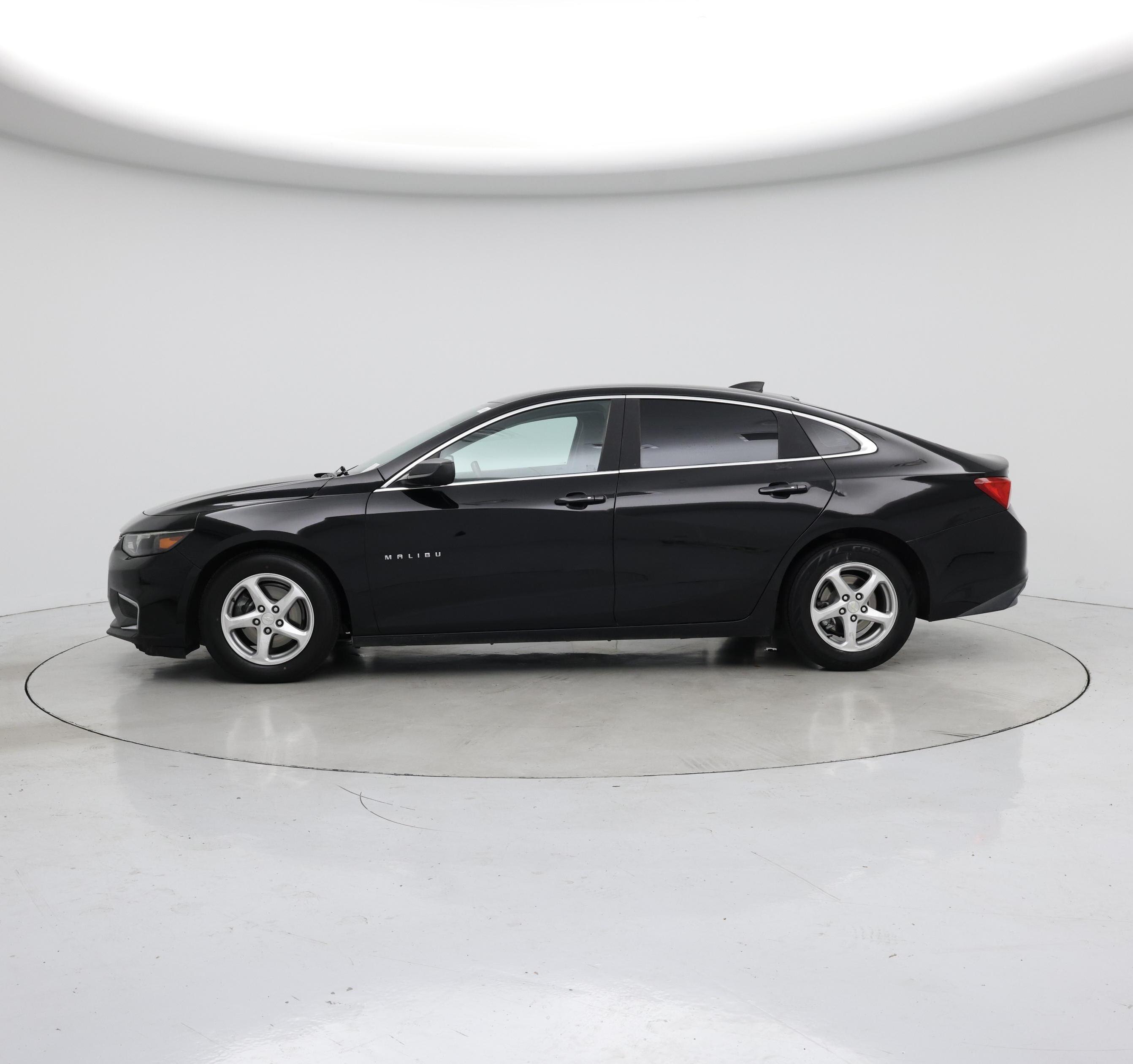 Thumbnail: 2016 Chevrolet Malibu - 3
