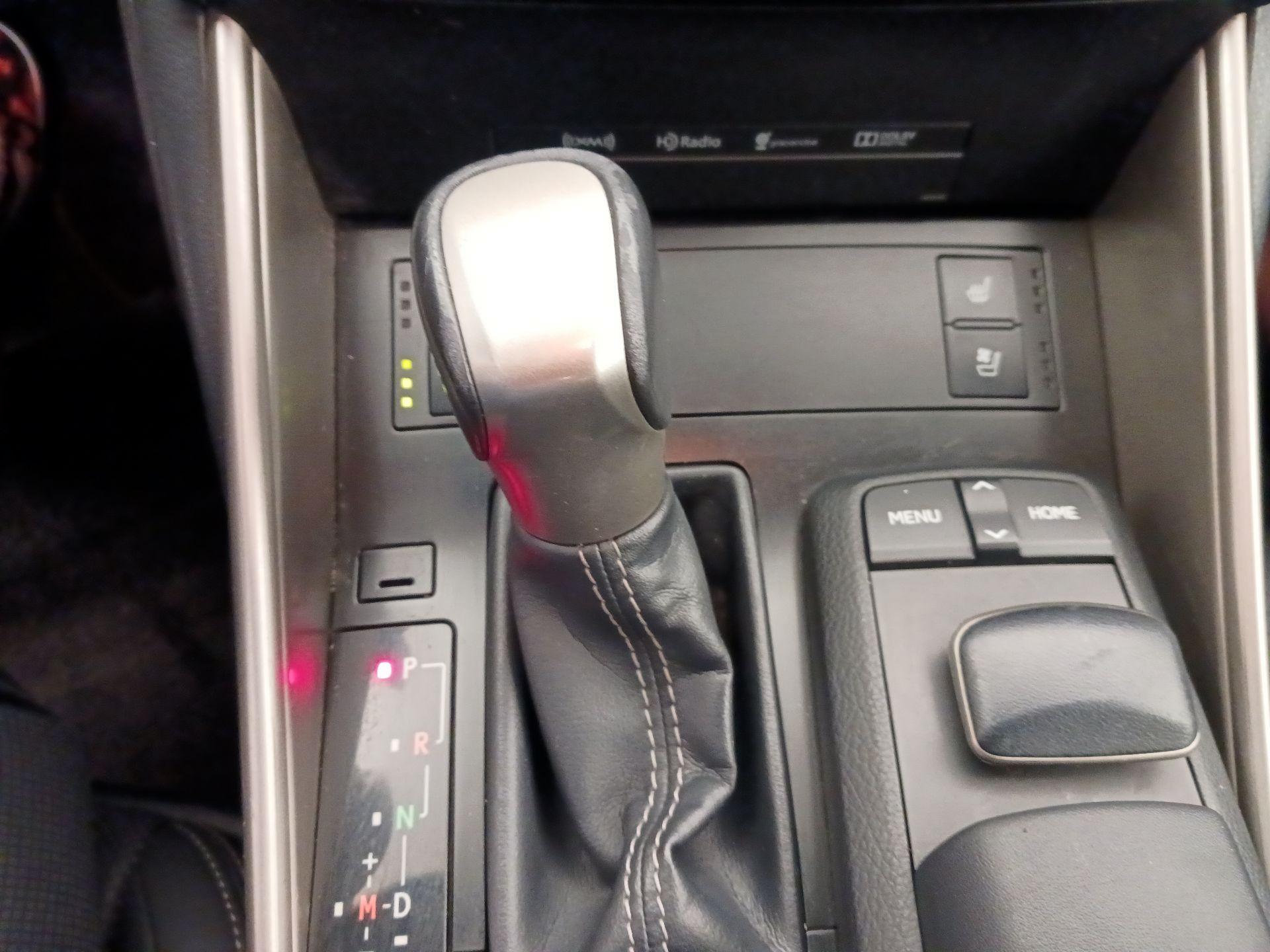 Thumbnail: 2014 Lexus IS - 18