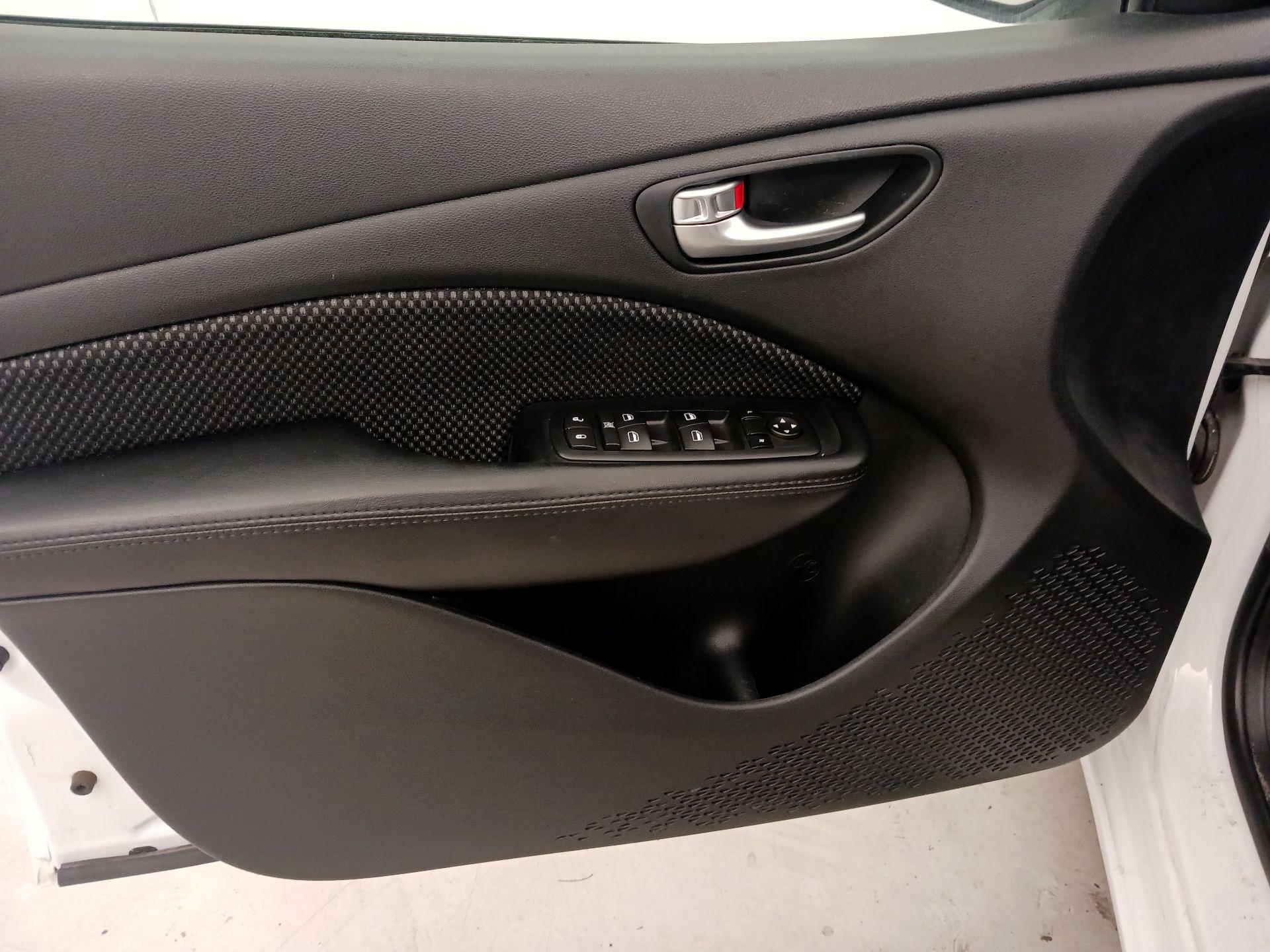 Thumbnail: 2016 Dodge Dart - 12