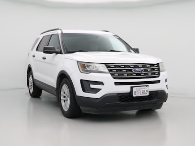 White 2017 Ford Explorer