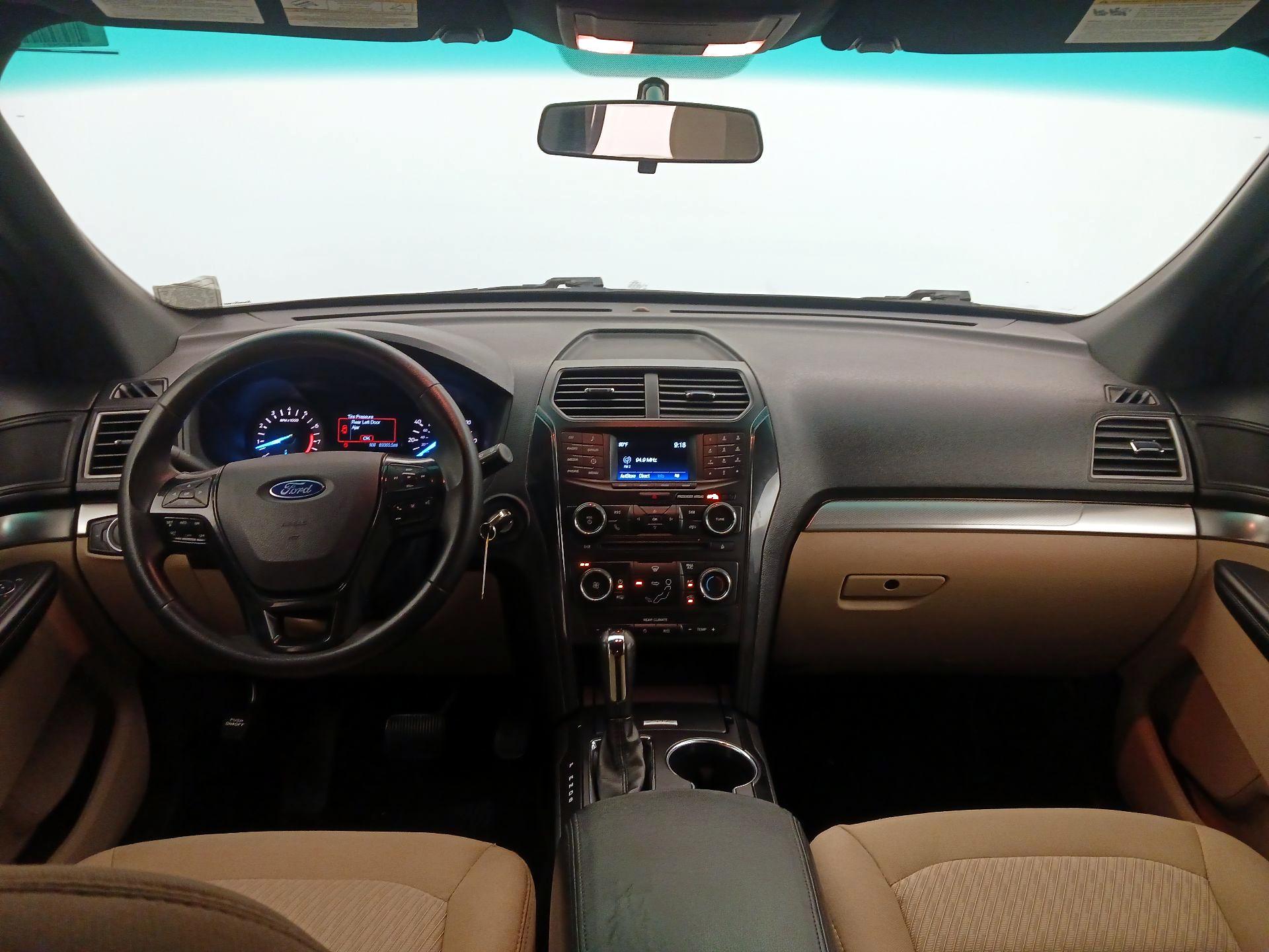 Thumbnail: 2017 Ford Explorer - 9