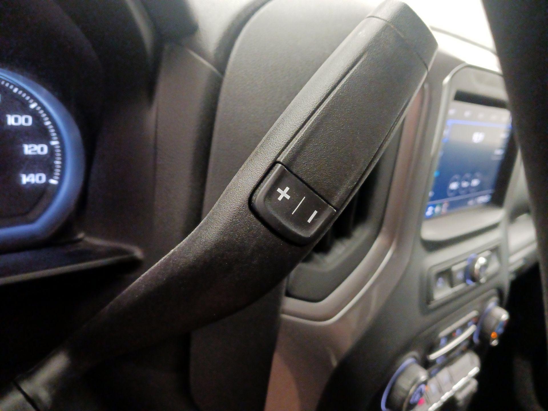 Thumbnail: 2021 Chevrolet Silverado 1500 - 17