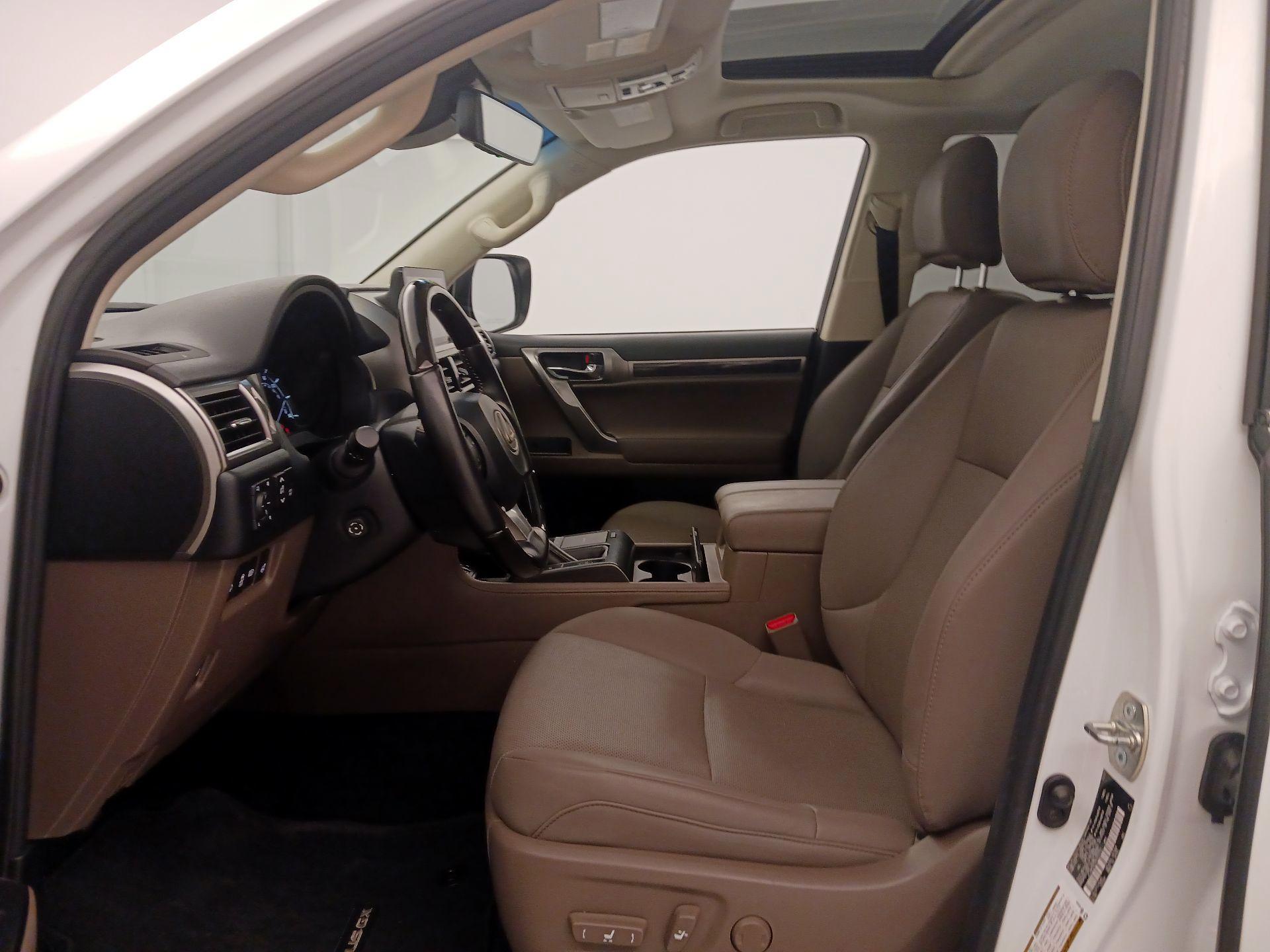 Thumbnail: 2022 Lexus GX - 11