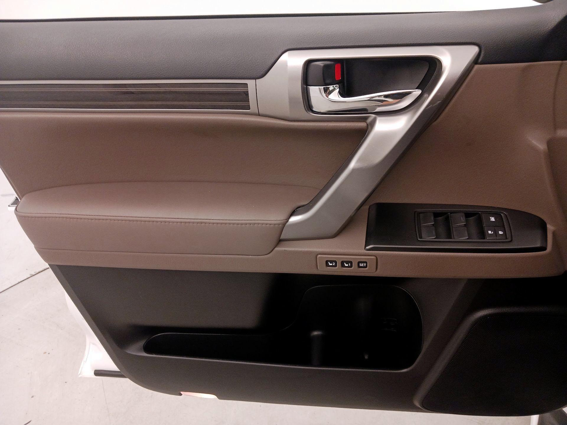 Thumbnail: 2022 Lexus GX - 12