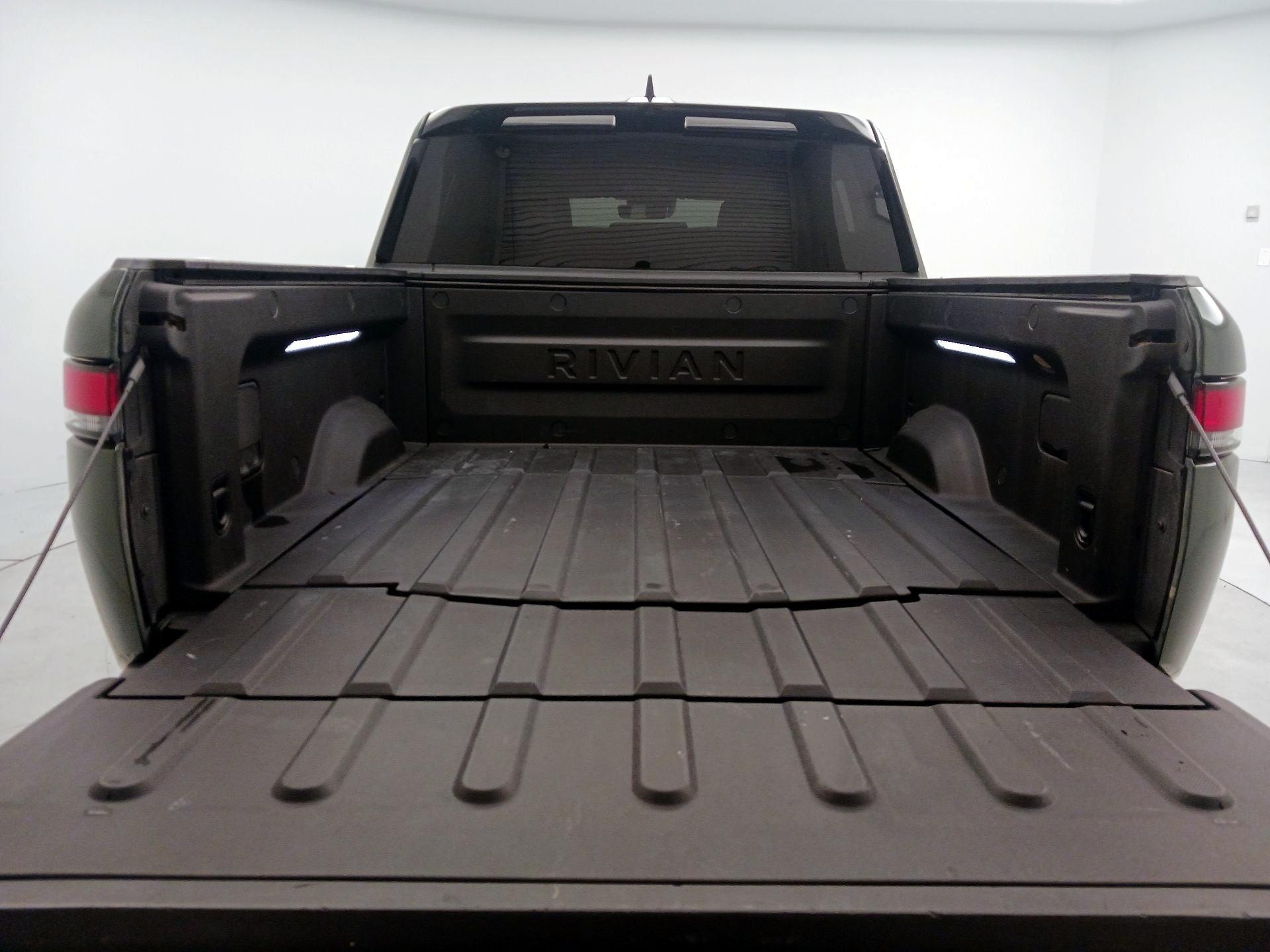 Thumbnail: 2023 Rivian R1T - 20