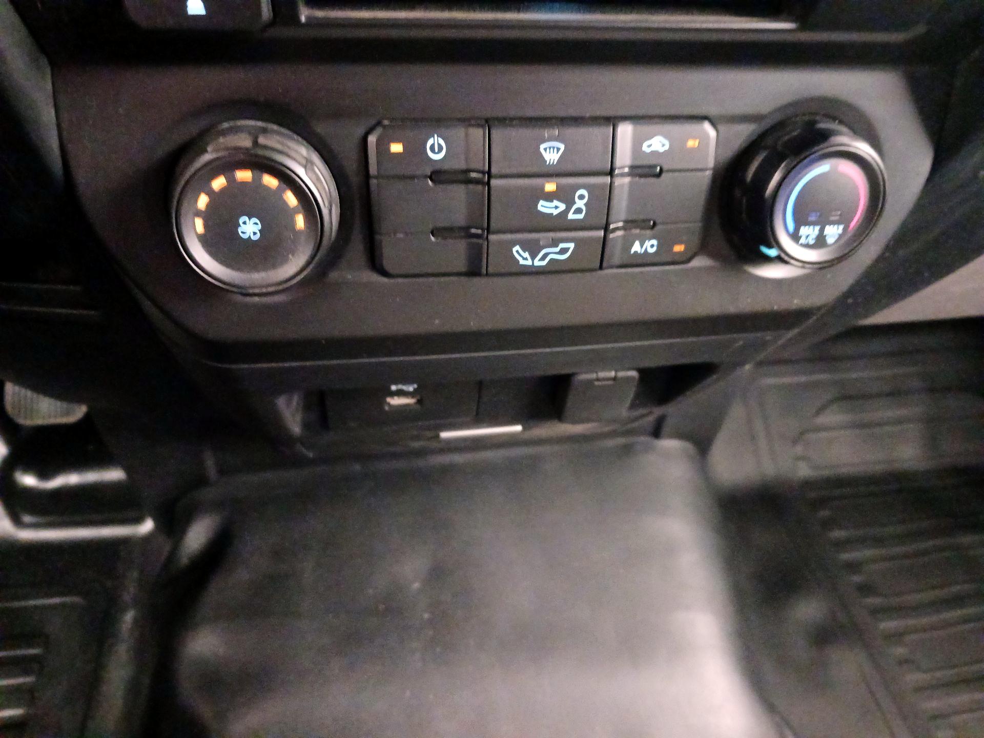 Thumbnail: 2018 Ford F-150 - 16