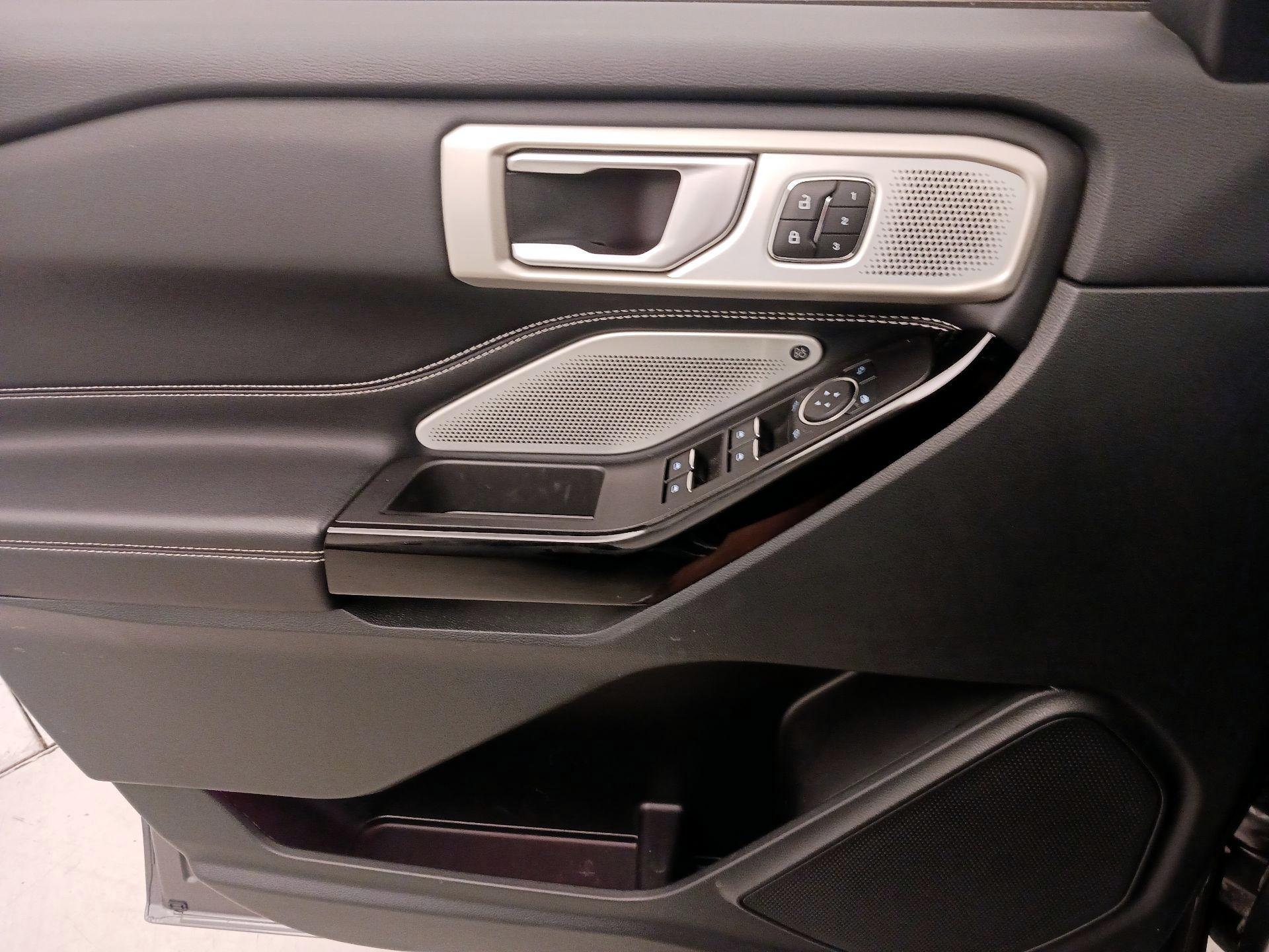 Thumbnail: 2023 Ford Explorer - 12
