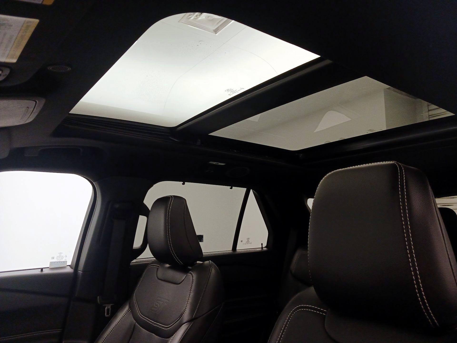 Thumbnail: 2023 Ford Explorer - 20