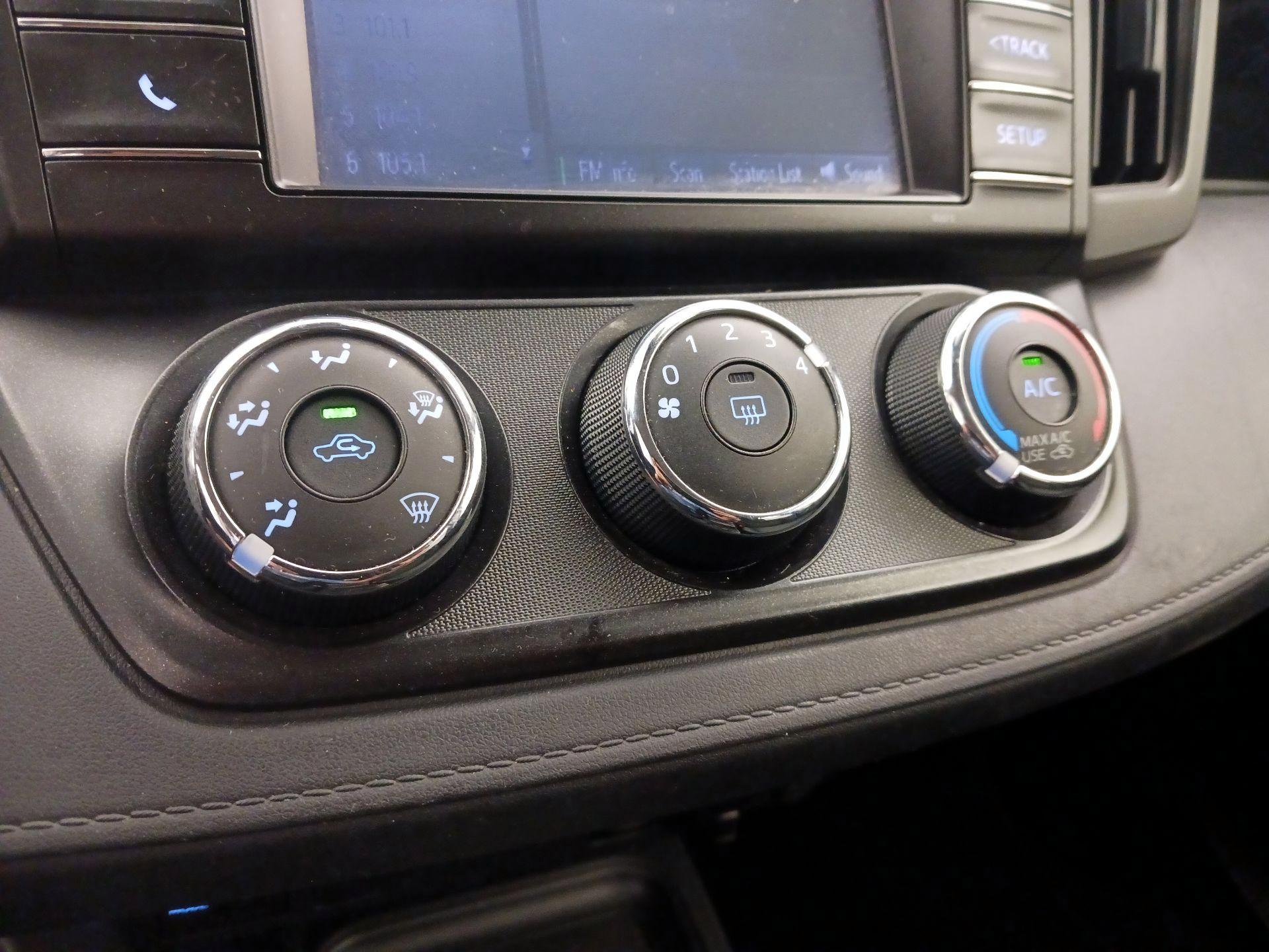 Thumbnail: 2017 Toyota RAV4 - 16
