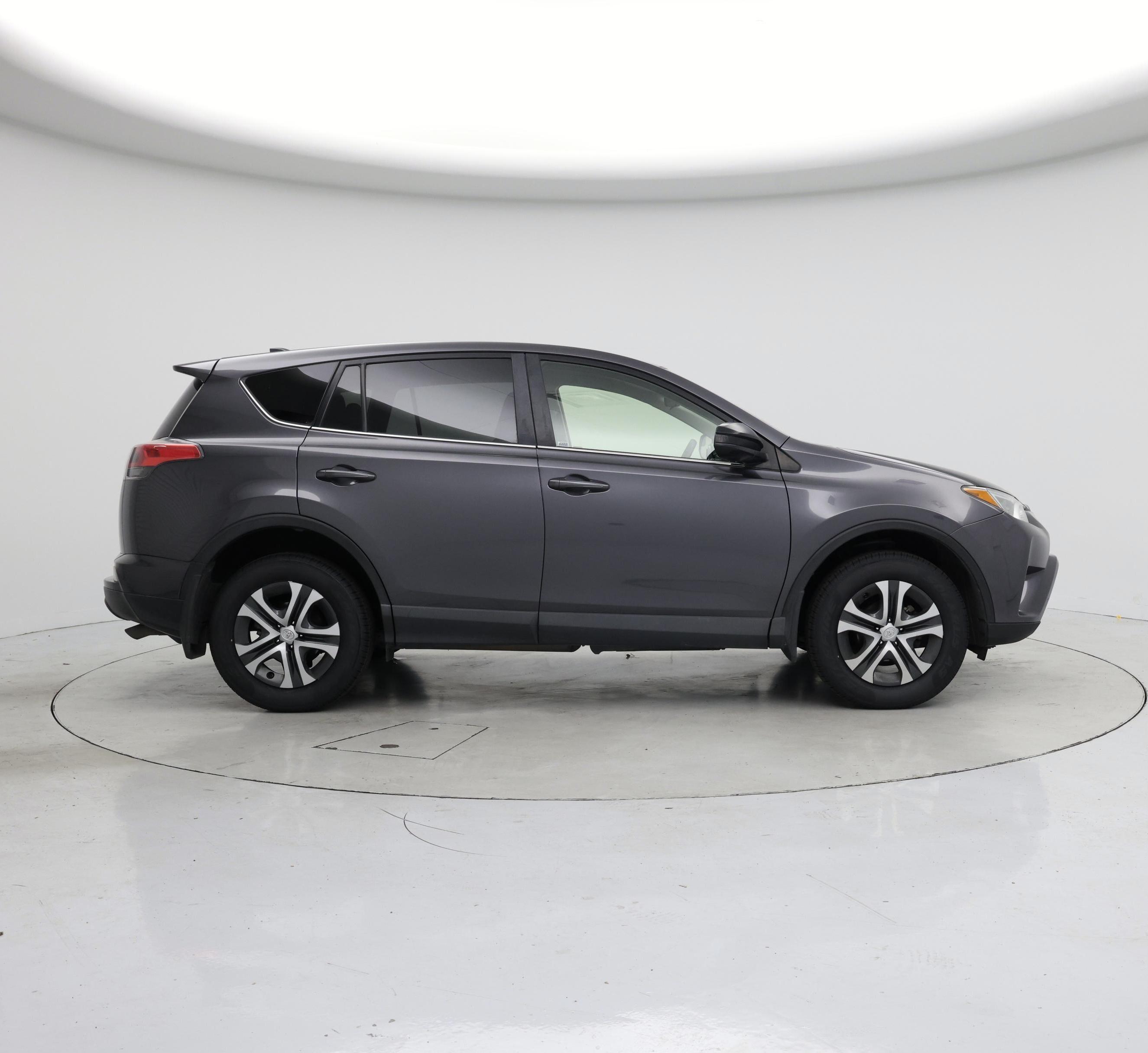 Thumbnail: 2017 Toyota RAV4 - 7
