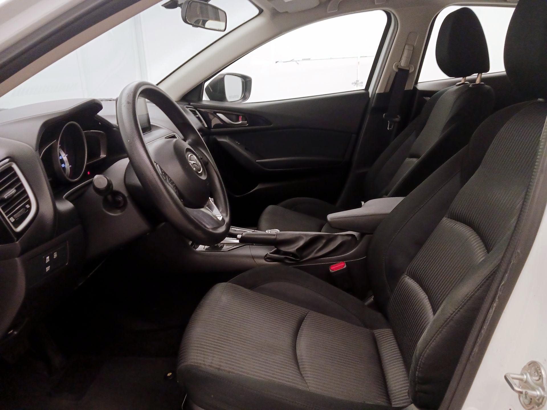 Thumbnail: 2016 Mazda Mazda3 - 11
