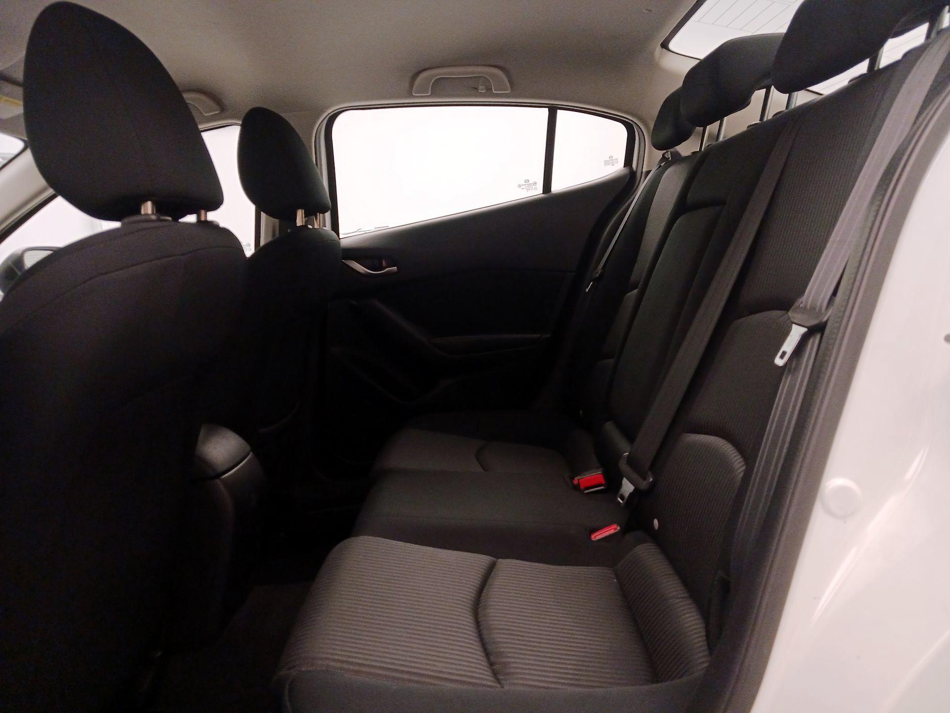 Thumbnail: 2016 Mazda Mazda3 - 19