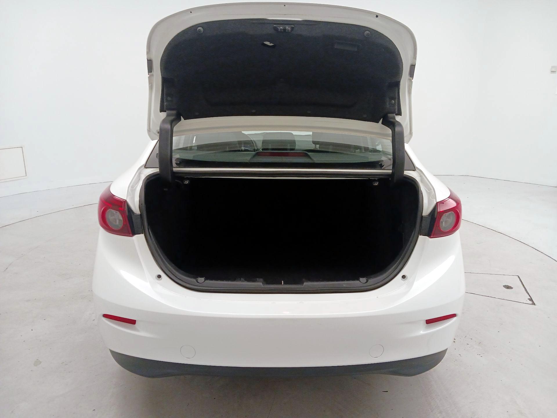 Thumbnail: 2016 Mazda Mazda3 - 20