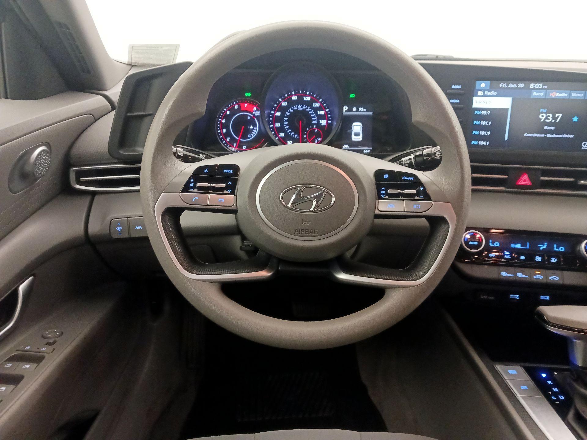 Thumbnail: 2021 Hyundai Elantra - 10