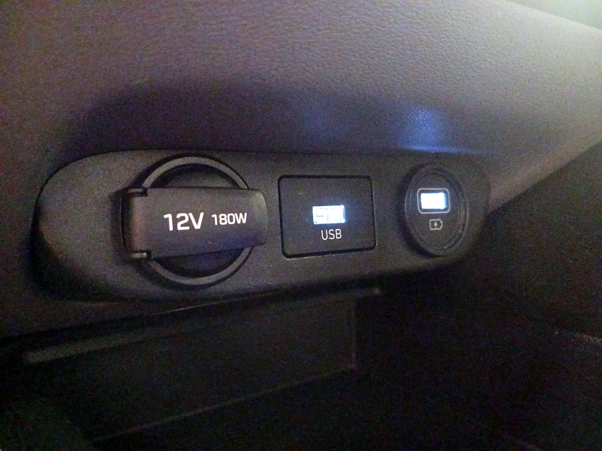 Thumbnail: 2021 Hyundai Elantra - 18