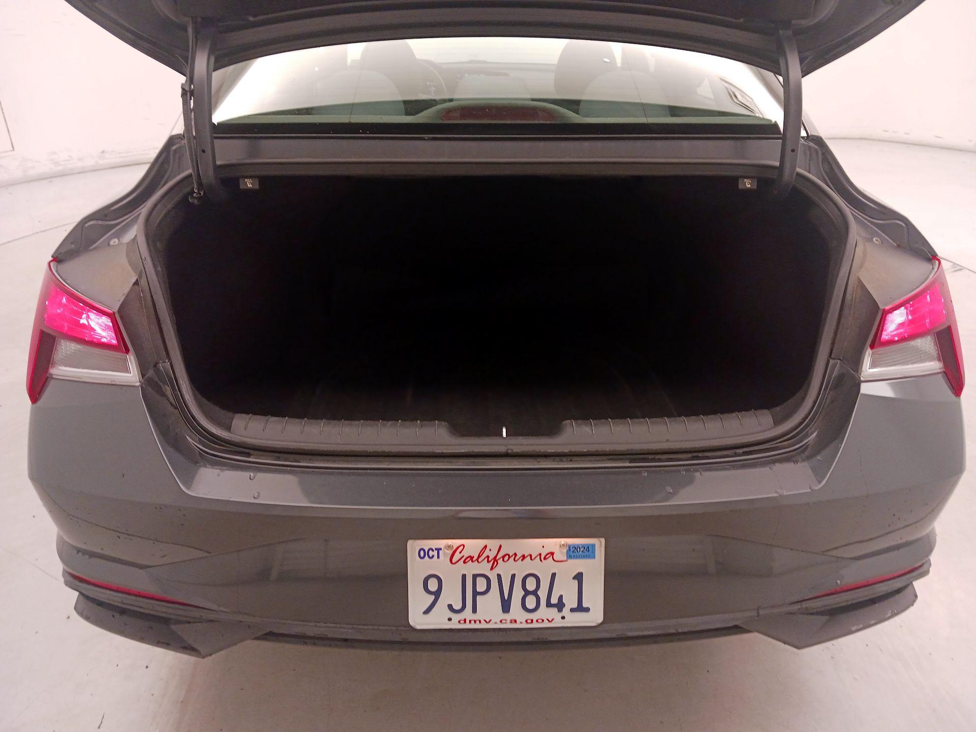 Thumbnail: 2021 Hyundai Elantra - 20