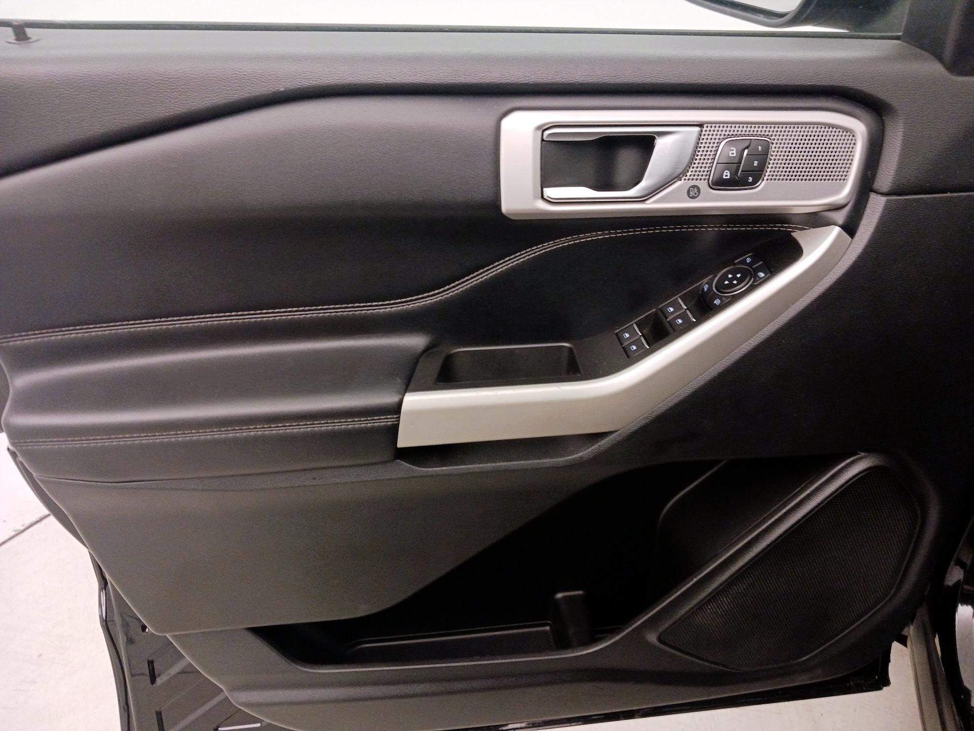 Thumbnail: 2021 Ford Explorer - 12