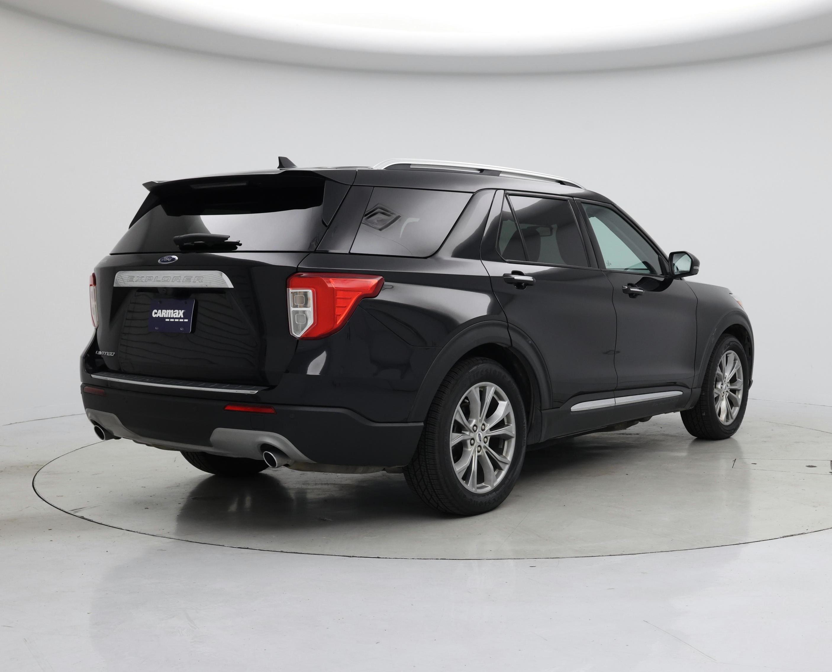 Thumbnail: 2021 Ford Explorer - 8