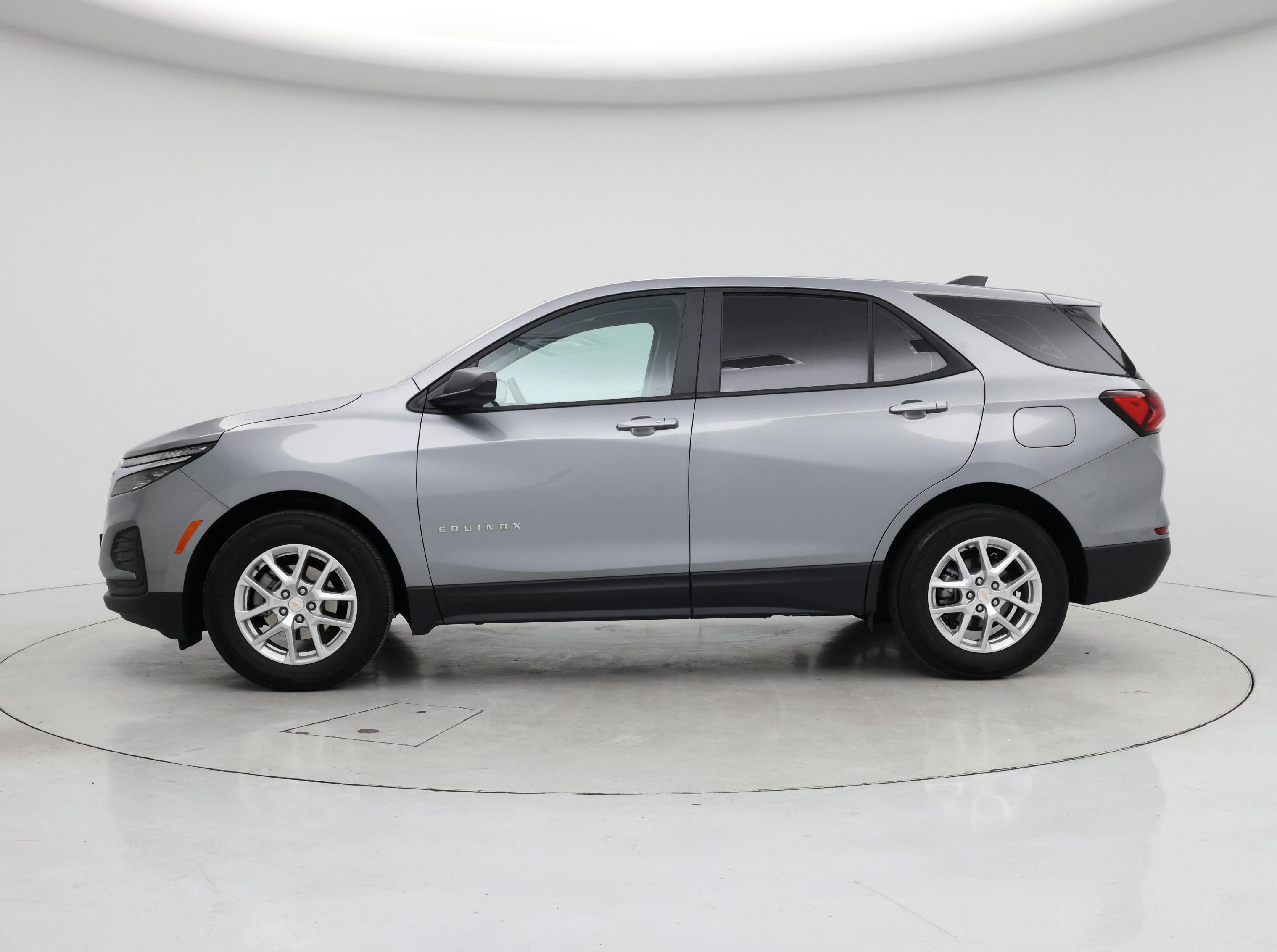 Thumbnail: 2024 Chevrolet Equinox - 3