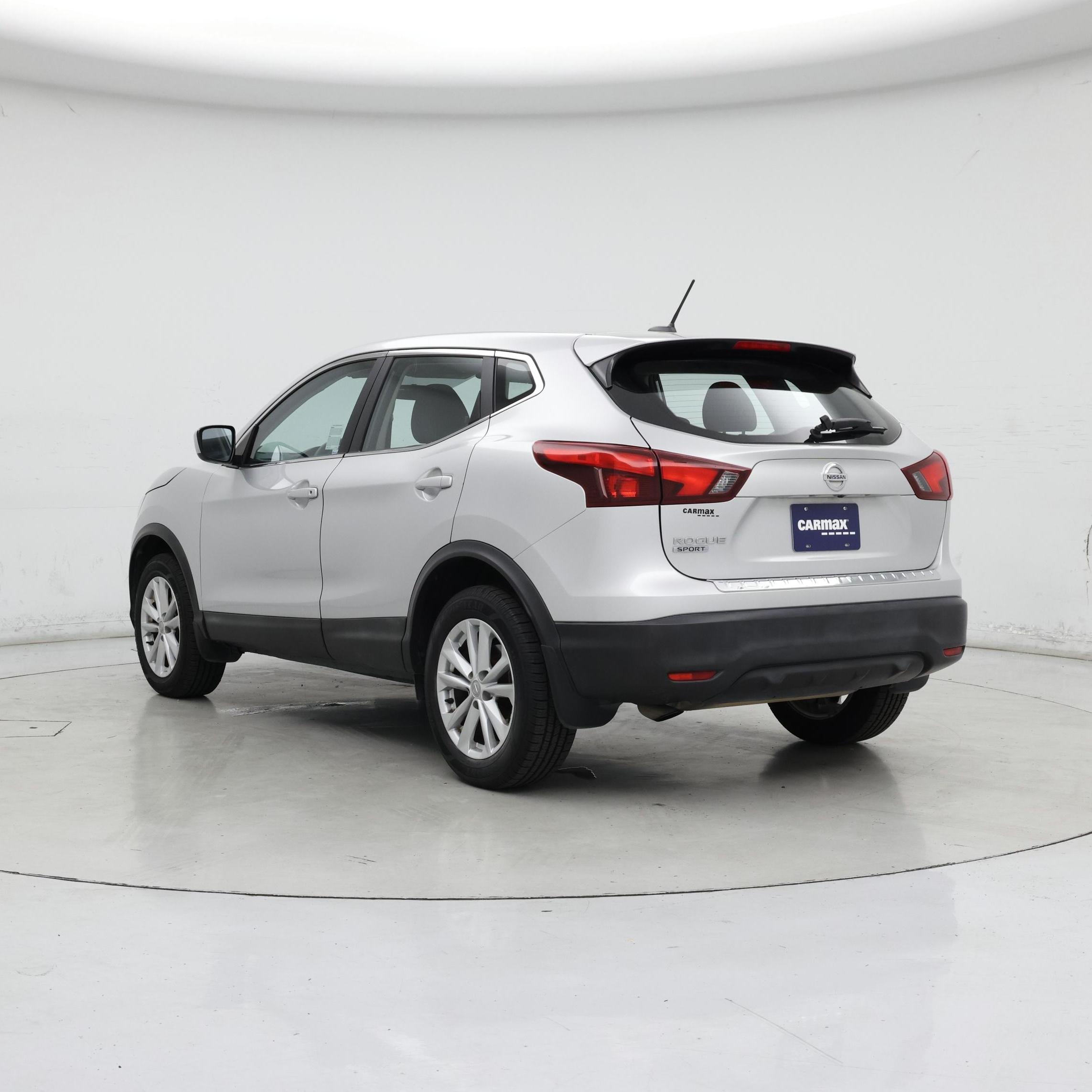Thumbnail: 2018 Nissan Rogue Sport - 2