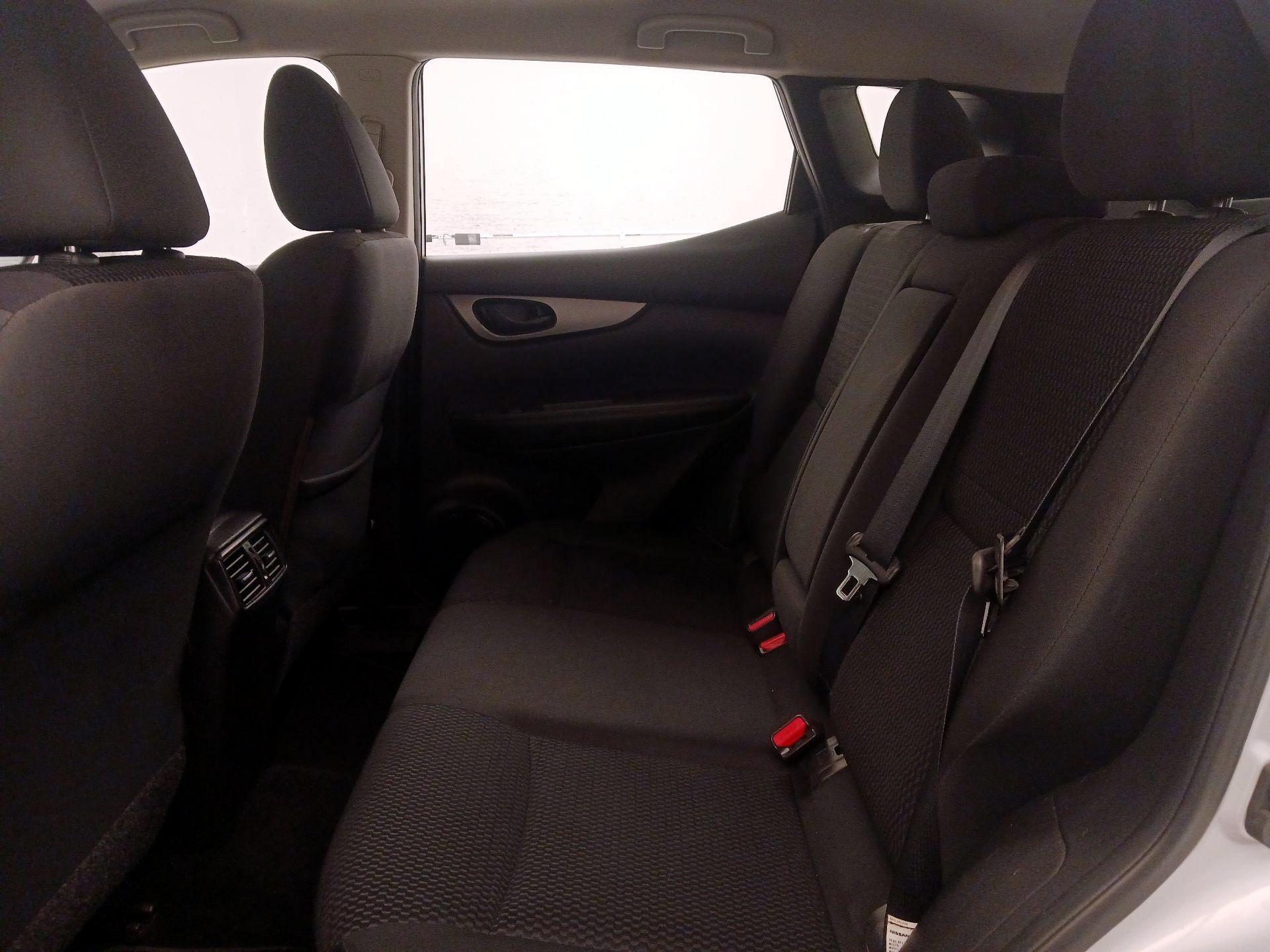 Thumbnail: 2018 Nissan Rogue Sport - 19