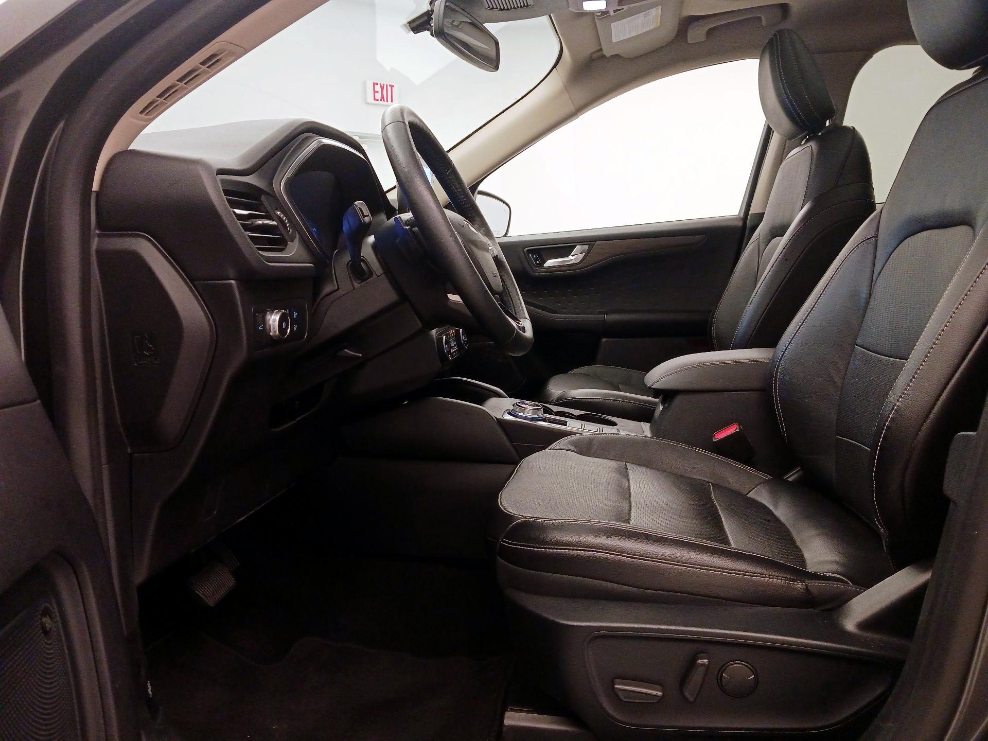 Thumbnail: 2020 Ford Escape - 11