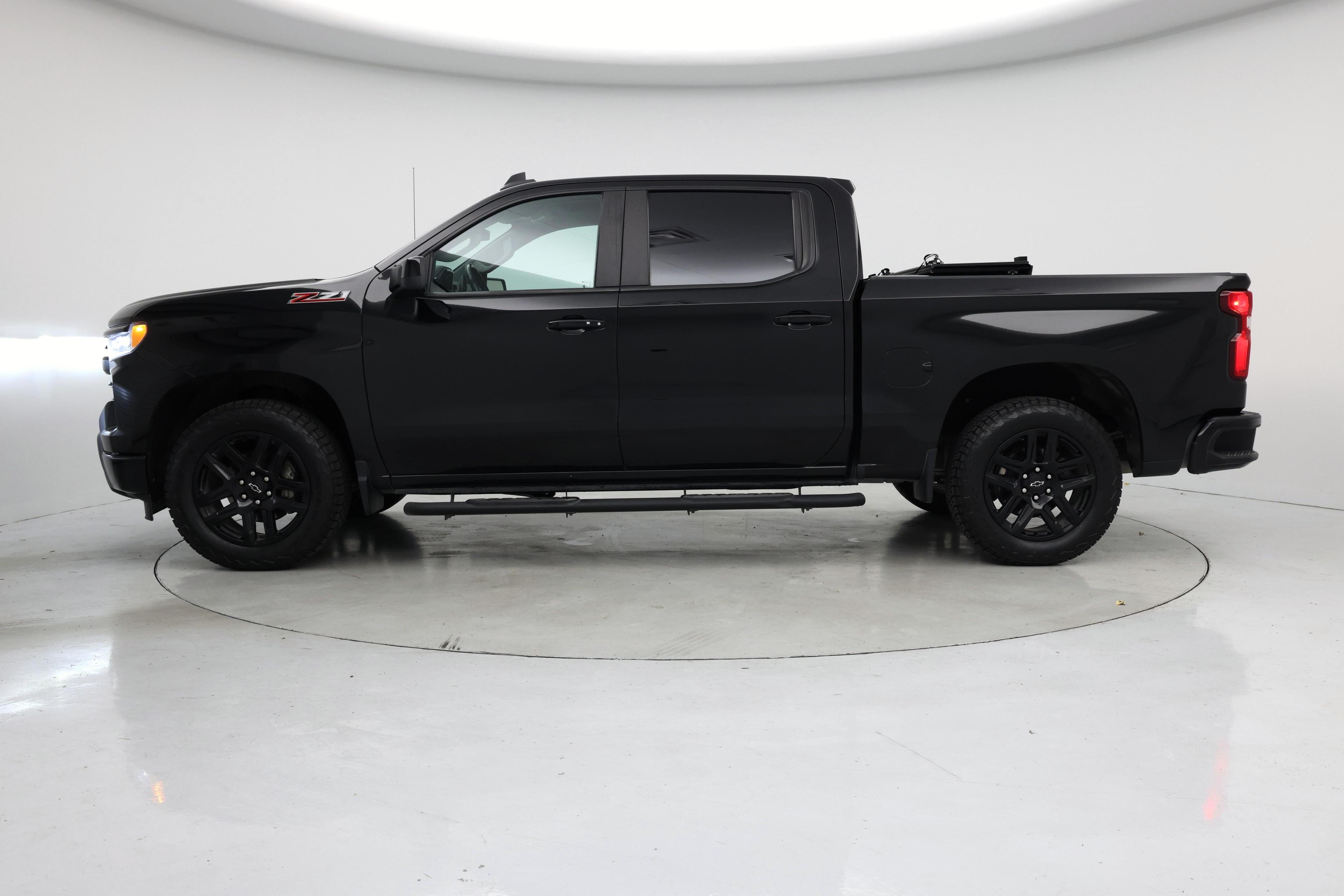 Thumbnail: 2022 Chevrolet Silverado 1500 - 3