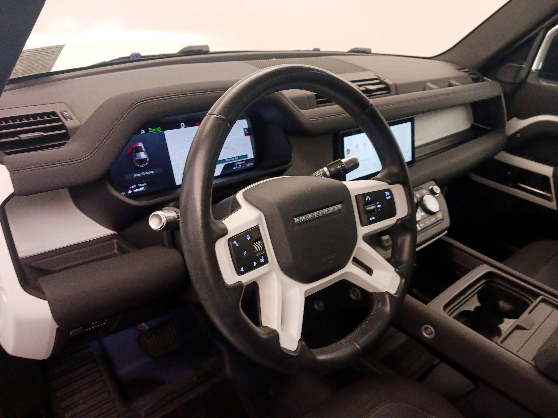 Thumbnail: 2020 Land Rover Defender - 9