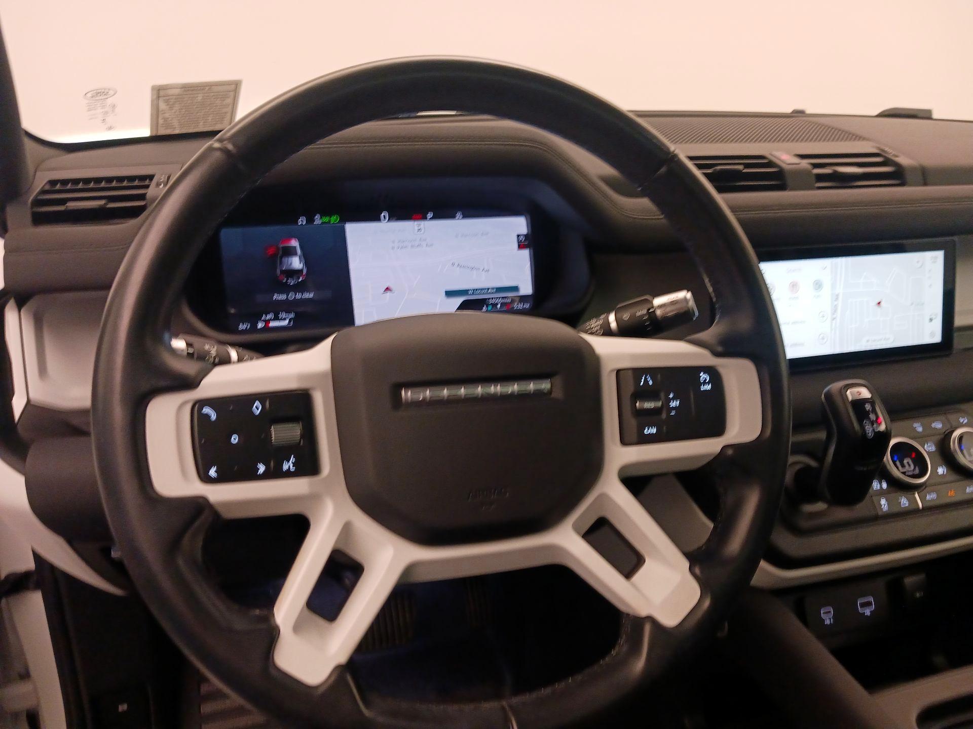 Thumbnail: 2020 Land Rover Defender - 10