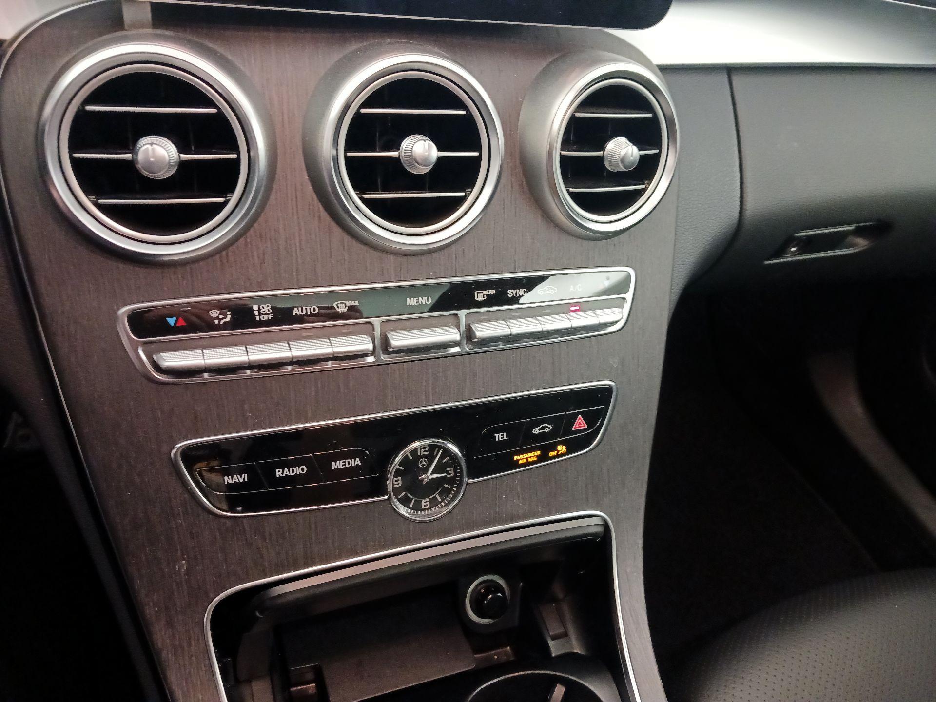Thumbnail: 2019 Mercedes-Benz C-Class - 16