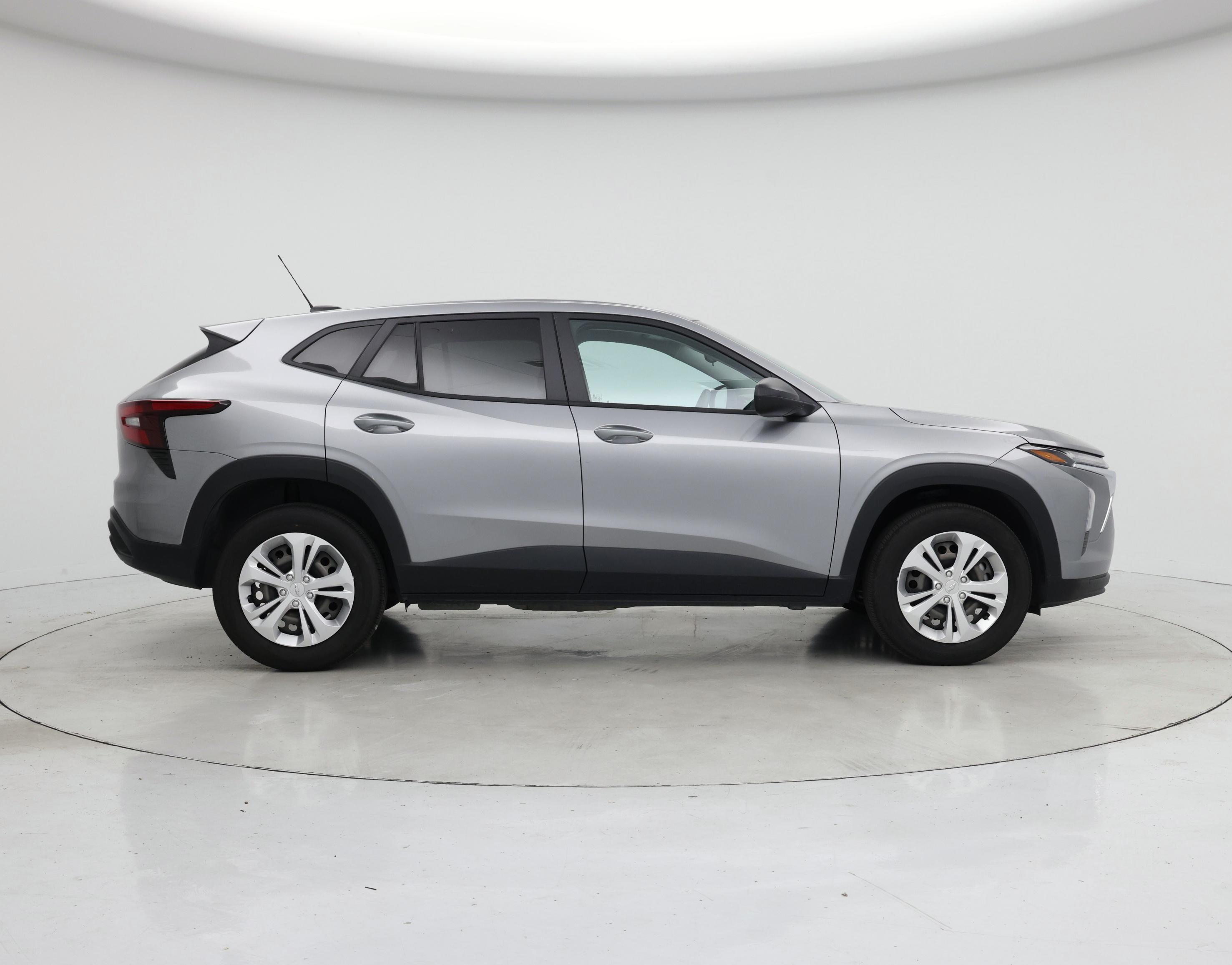 Thumbnail: 2024 Chevrolet Trax - 7