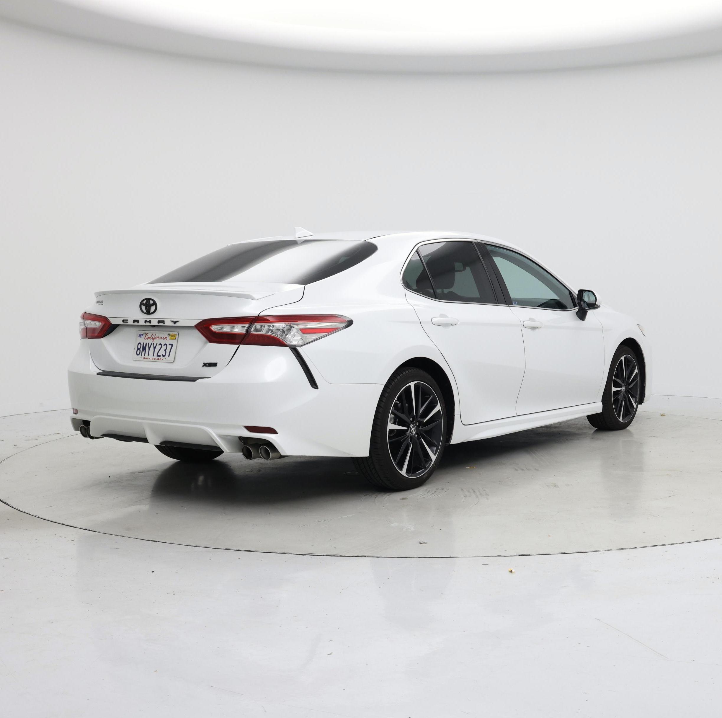 Thumbnail: 2019 Toyota Camry - 8