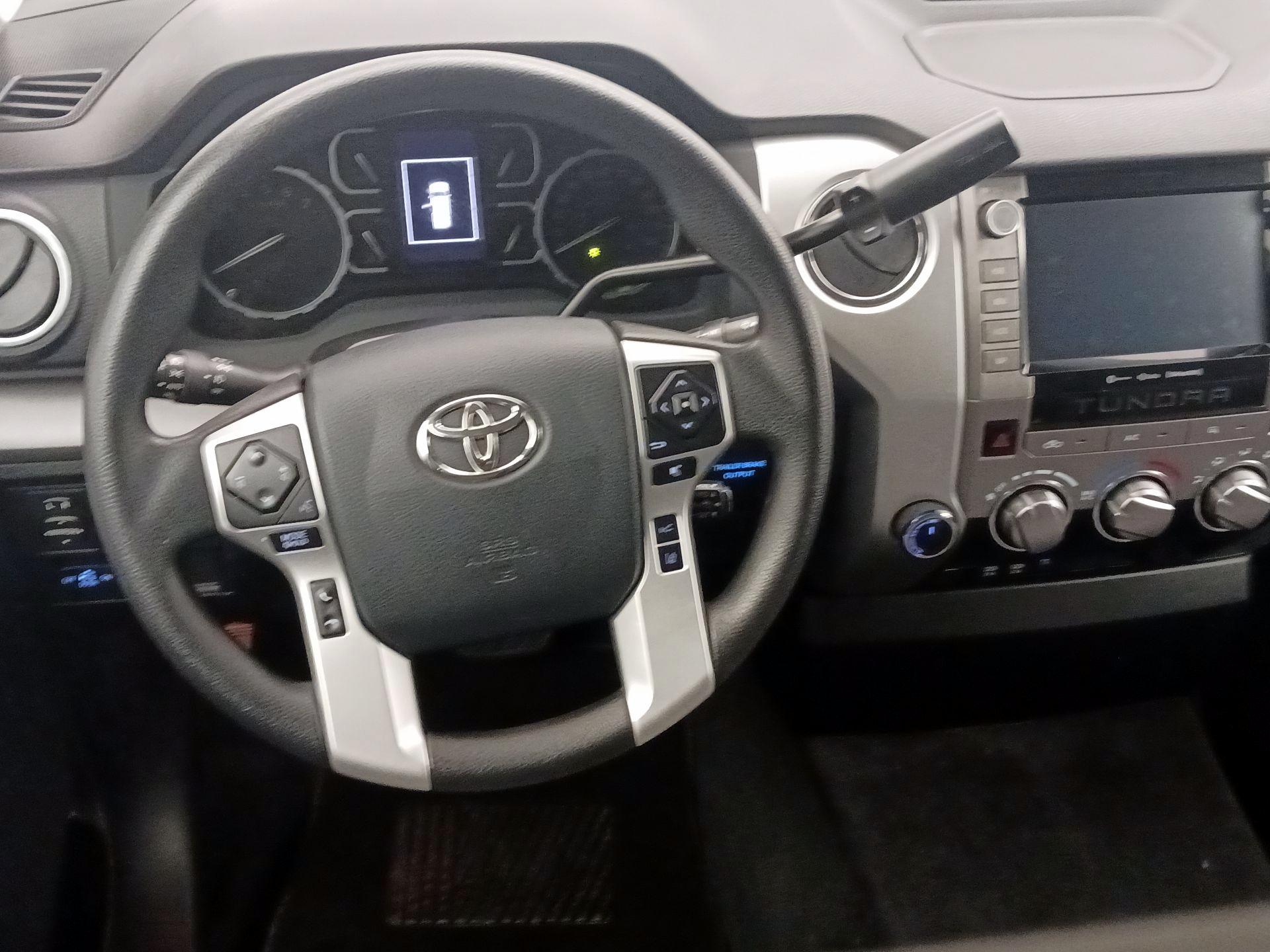 Thumbnail: 2020 Toyota Tundra - 10