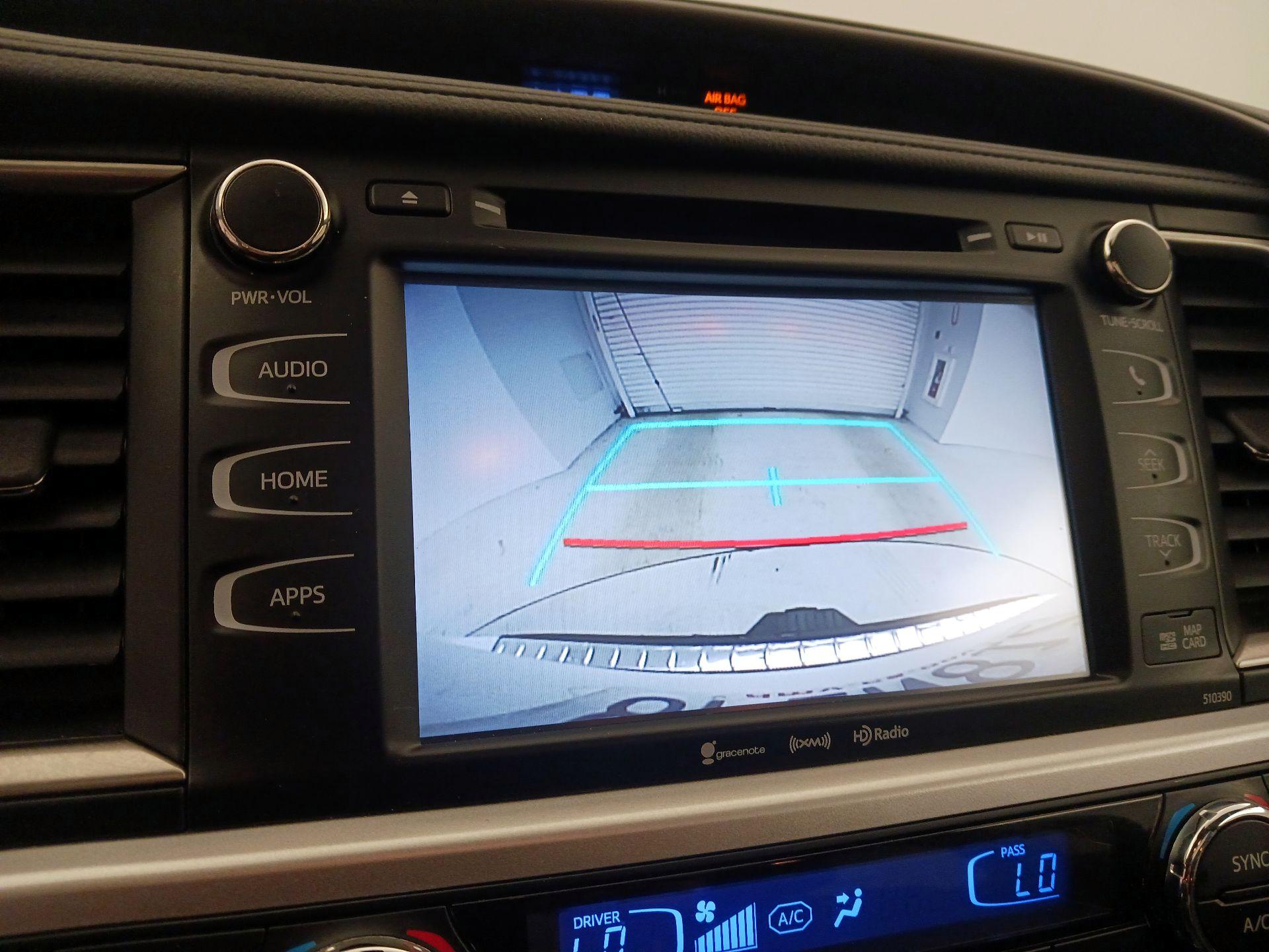 Thumbnail: 2019 Toyota Highlander - 14