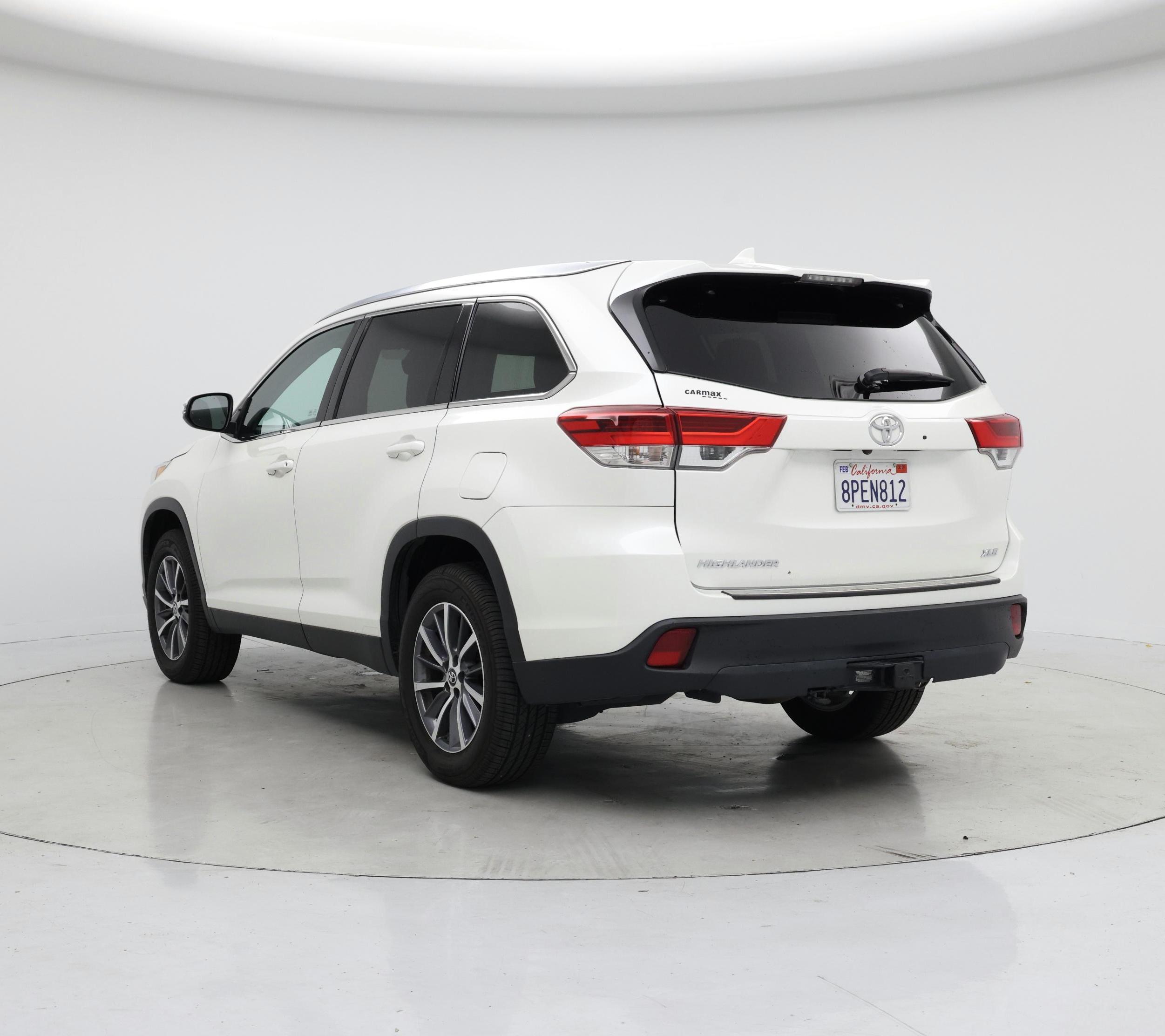 Thumbnail: 2019 Toyota Highlander - 2