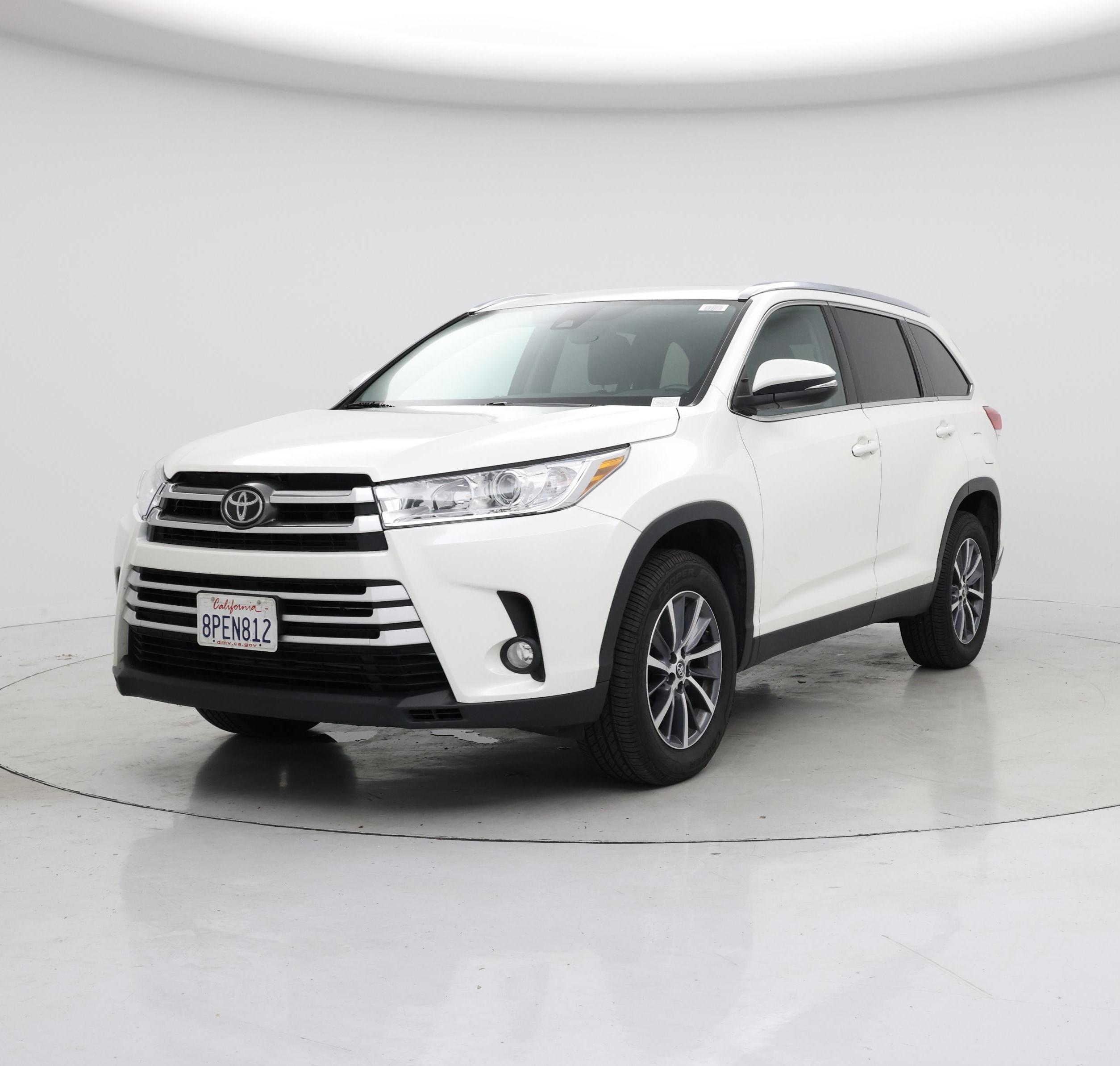 Thumbnail: 2019 Toyota Highlander - 4