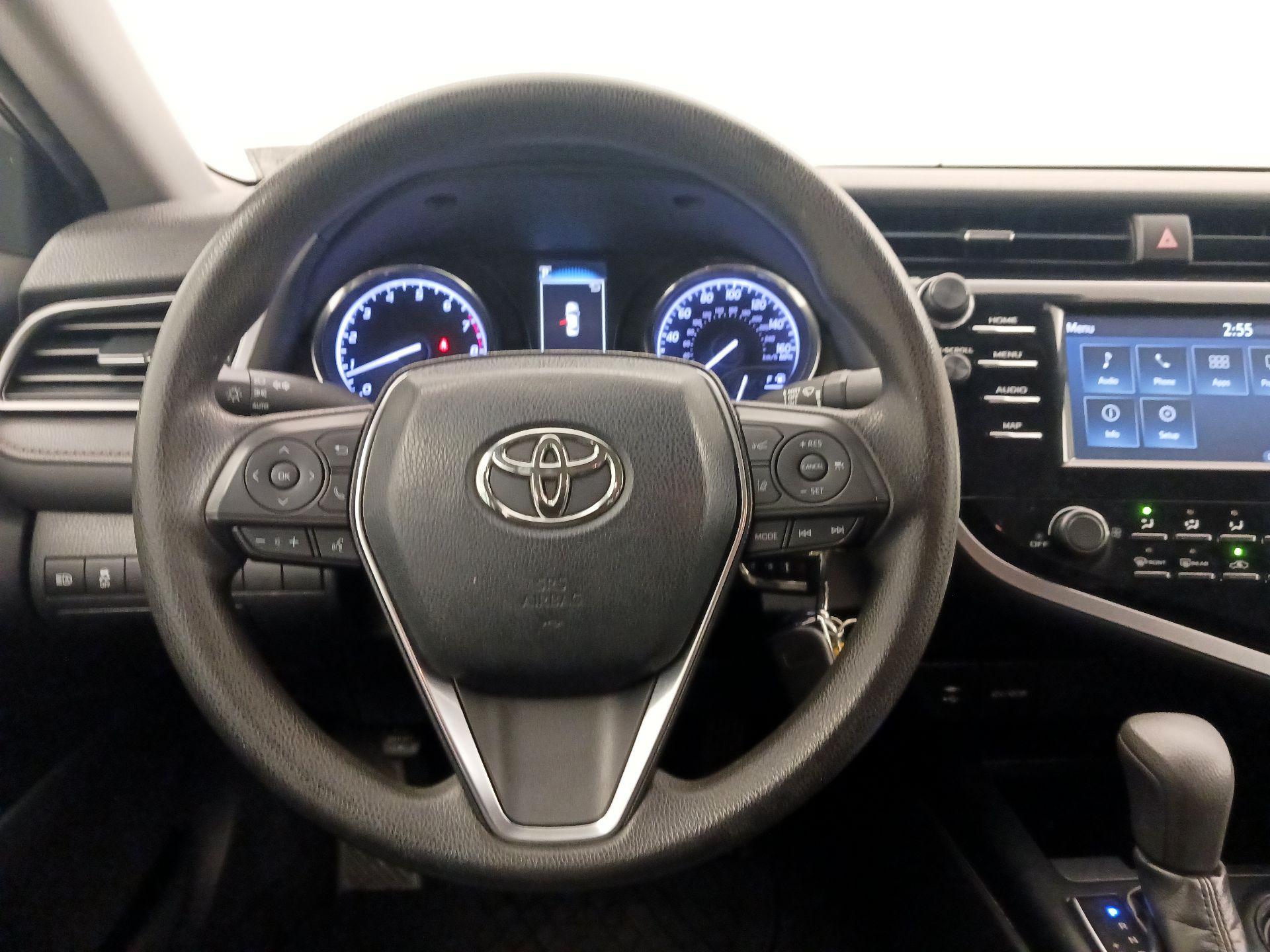 Thumbnail: 2019 Toyota Camry - 10