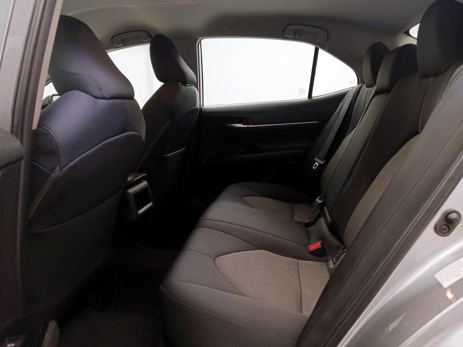 Thumbnail: 2019 Toyota Camry - 19