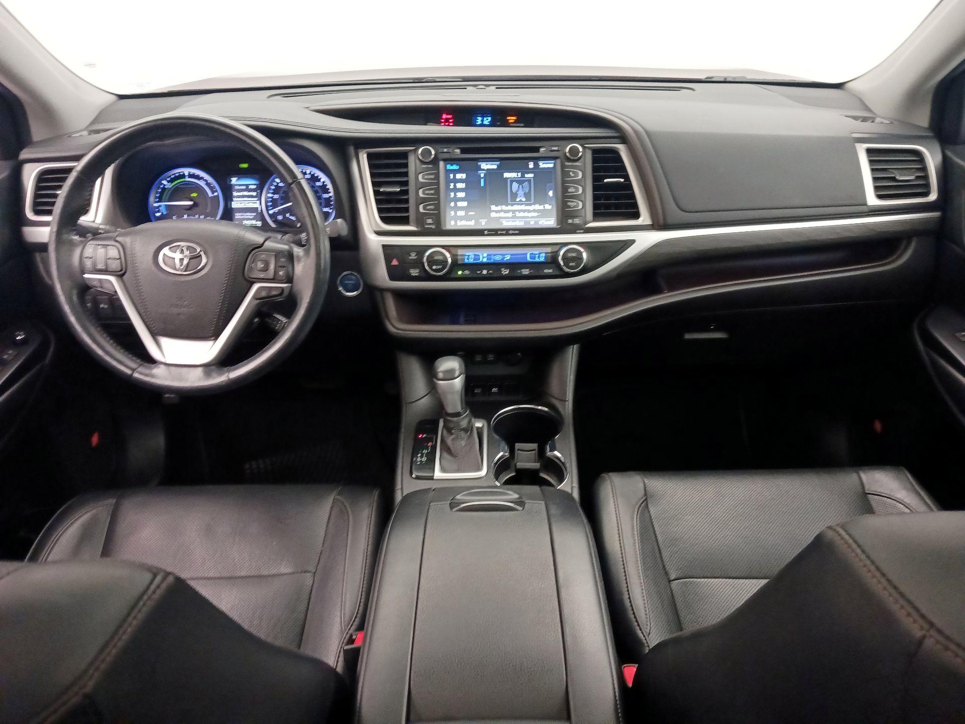 Thumbnail: 2018 Toyota Highlander - 9