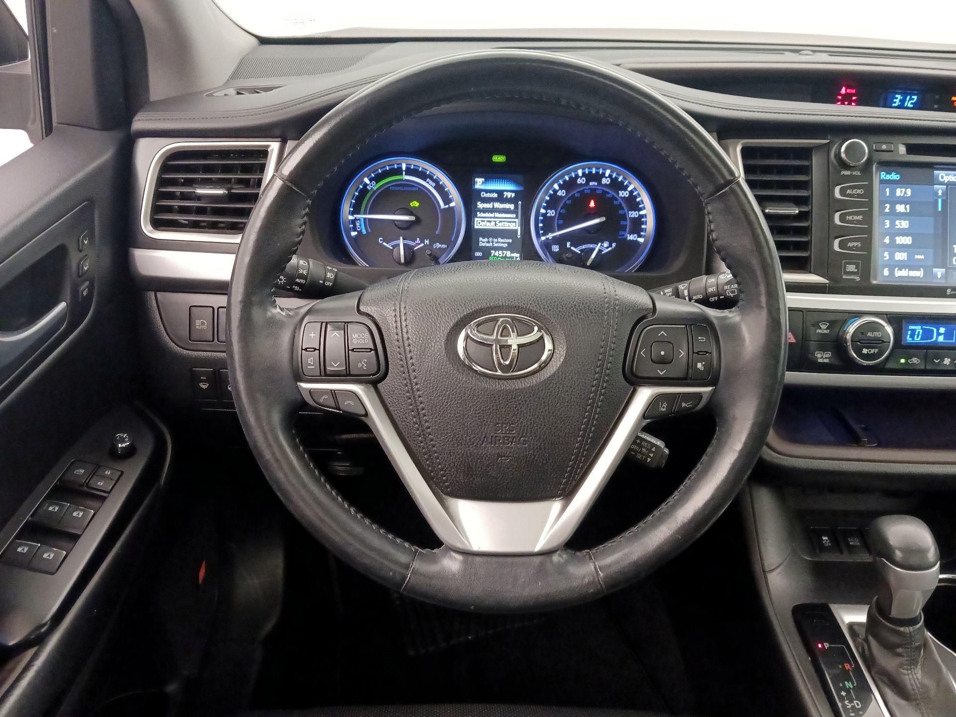 Thumbnail: 2018 Toyota Highlander - 10