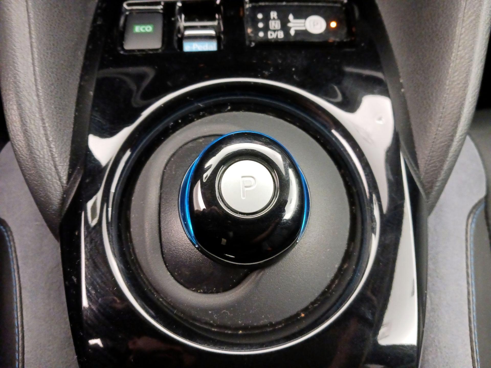 Thumbnail: 2019 Nissan Leaf - 18