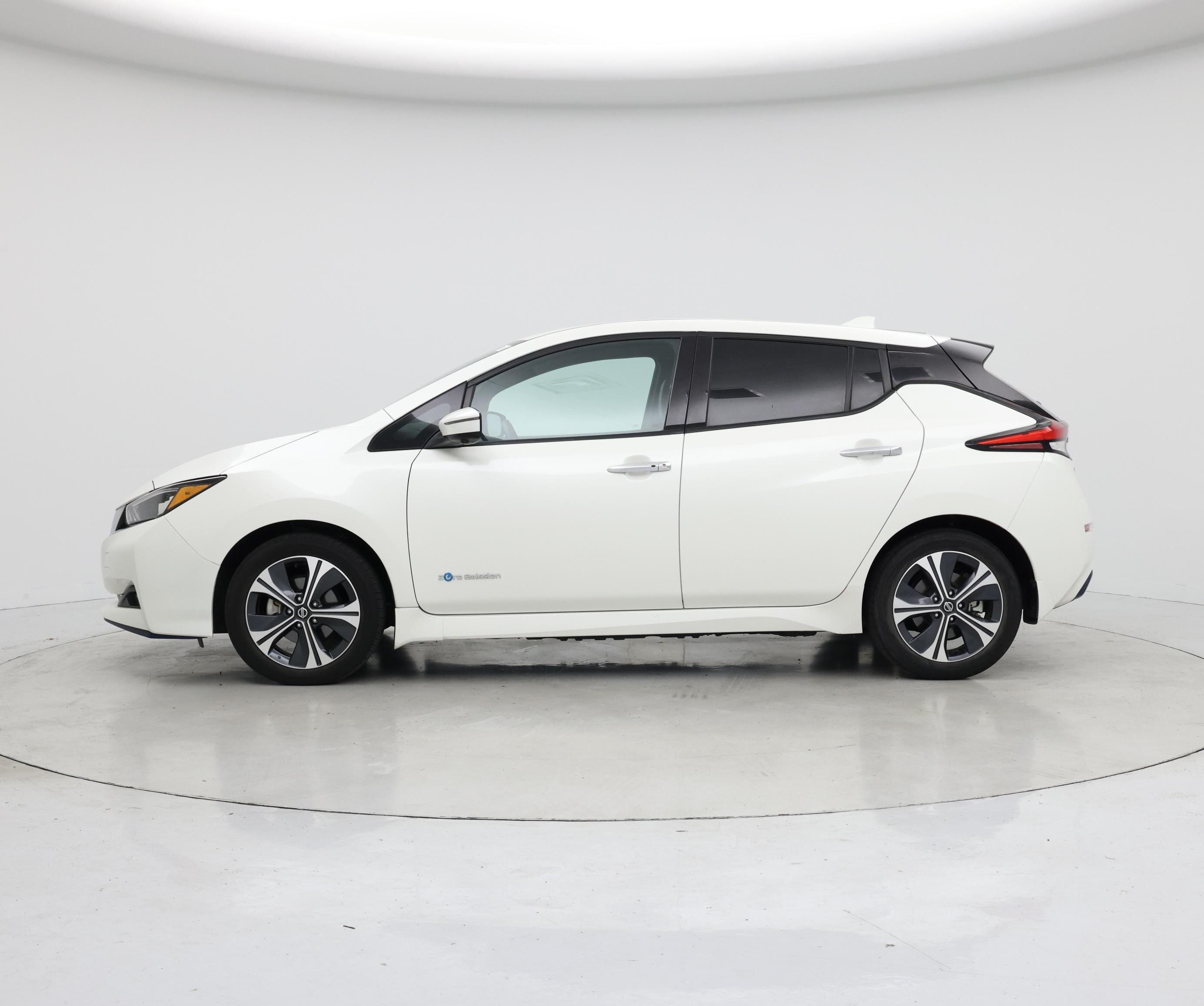 Thumbnail: 2019 Nissan Leaf - 3
