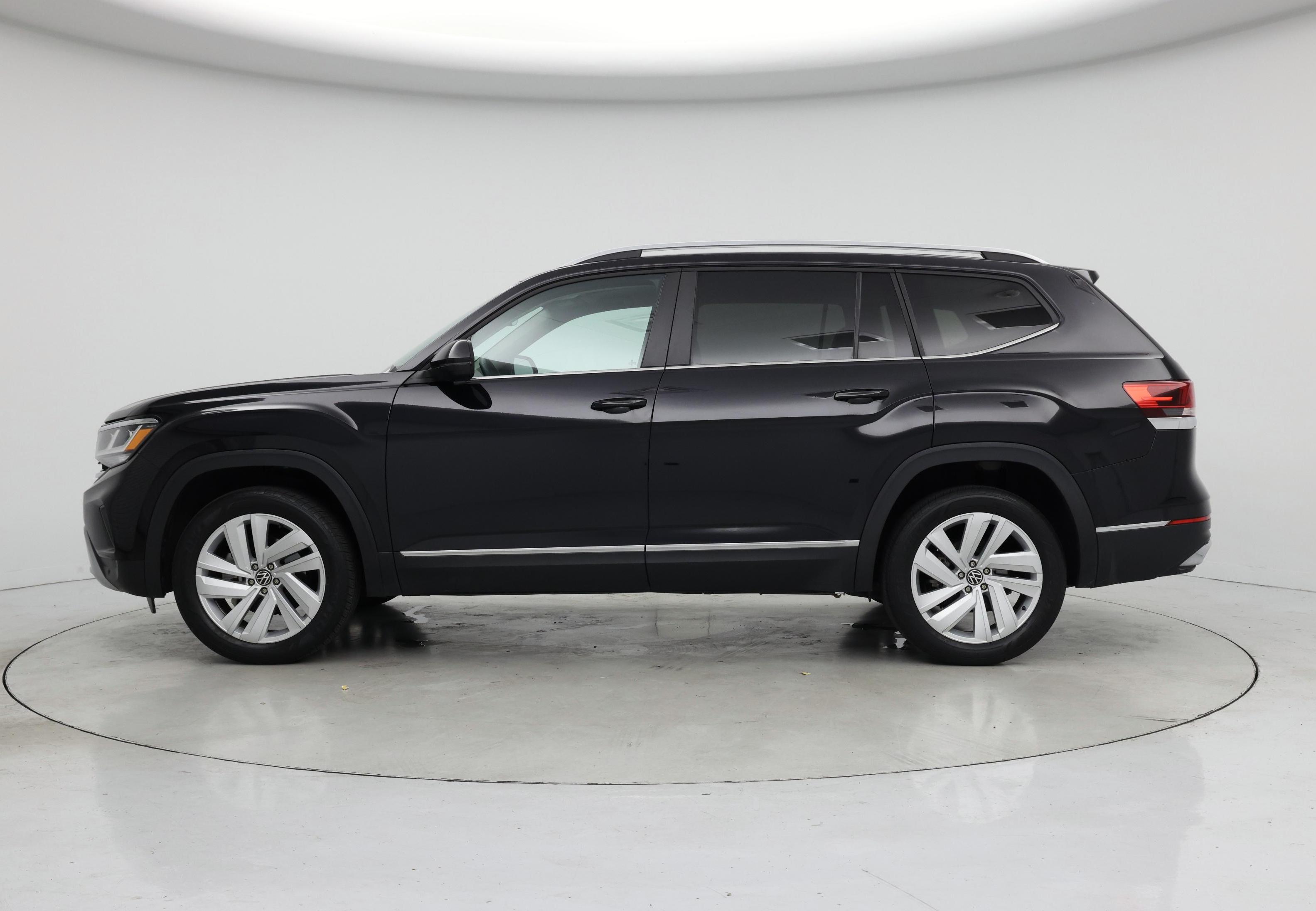 Thumbnail: 2021 Volkswagen Atlas - 3