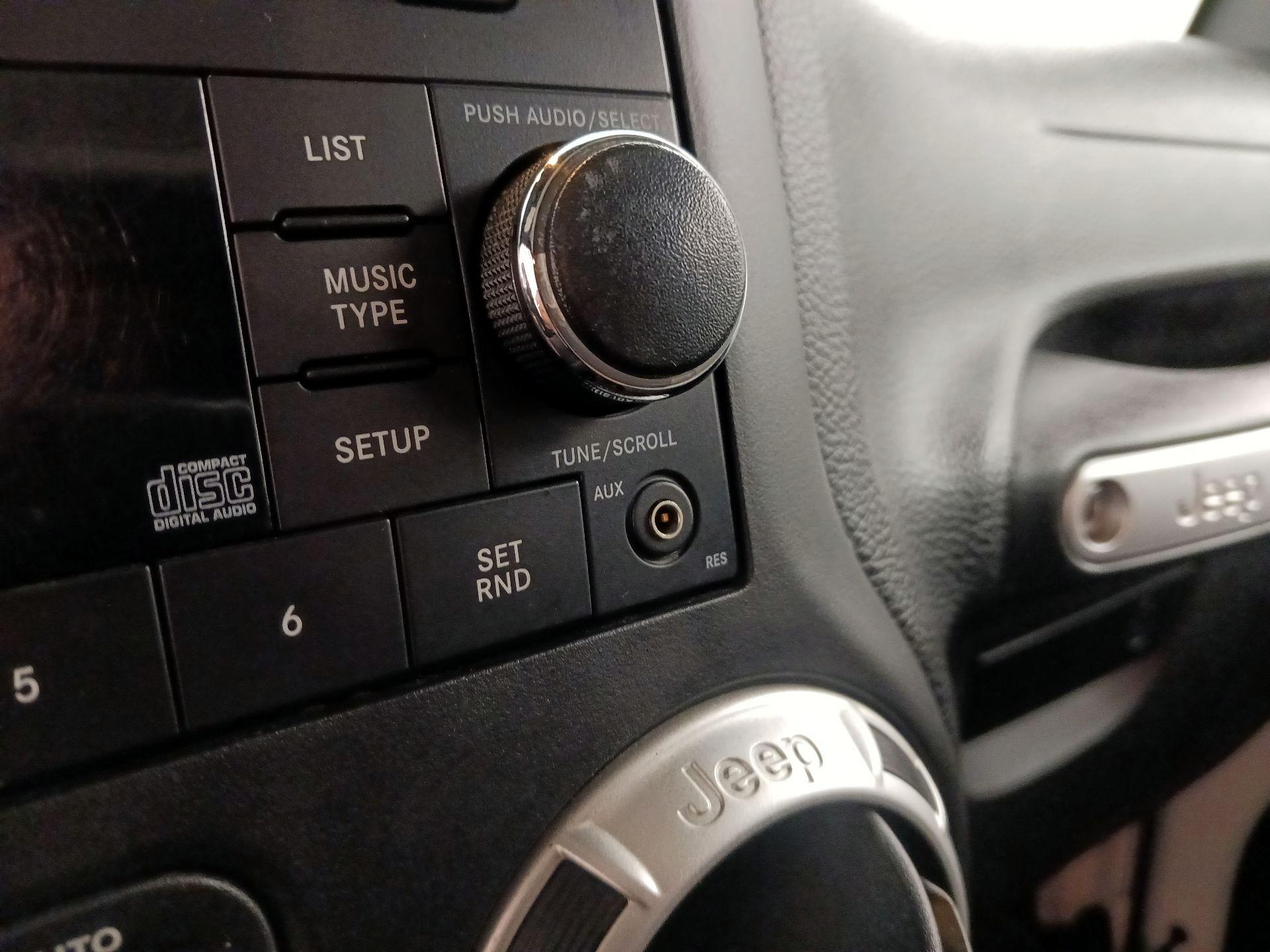 Thumbnail: 2016 Jeep Wrangler - 16