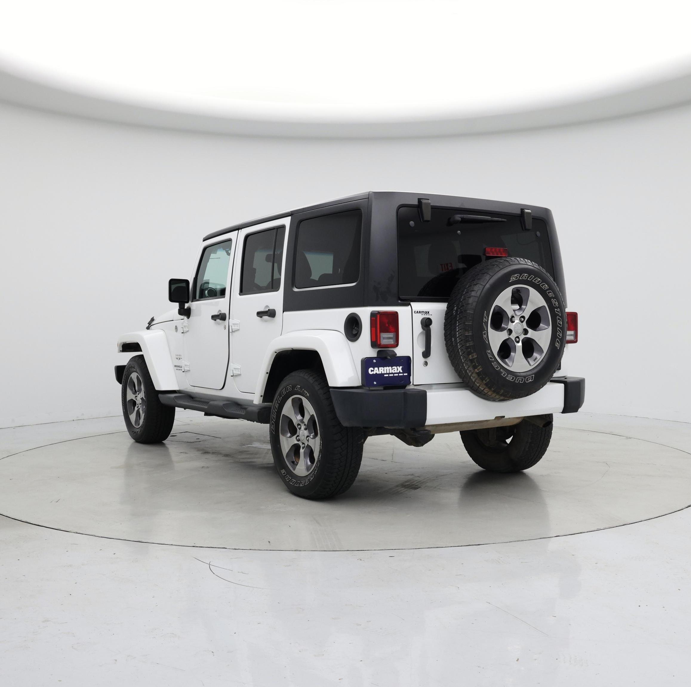 Thumbnail: 2016 Jeep Wrangler - 2