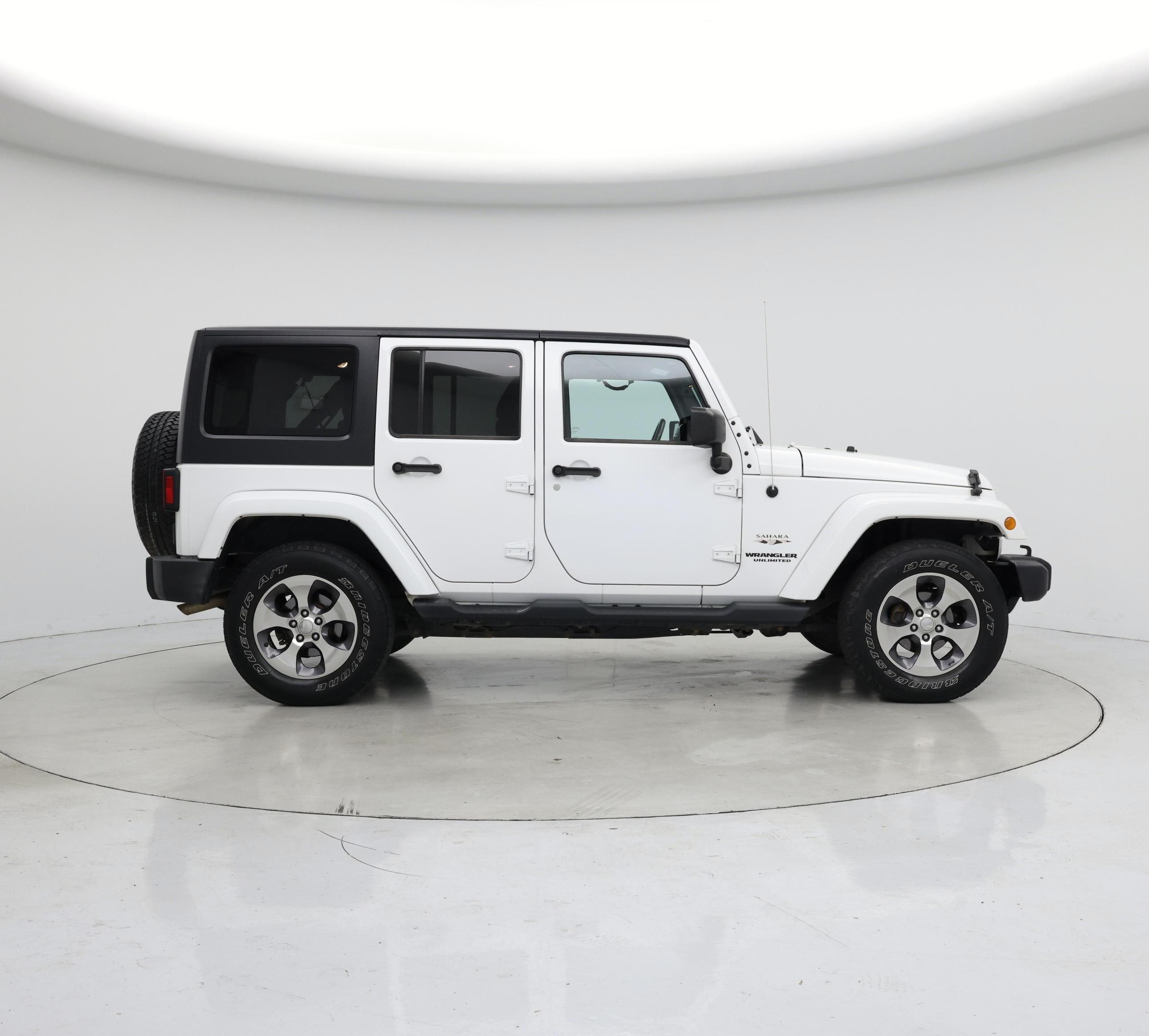 Thumbnail: 2016 Jeep Wrangler - 7
