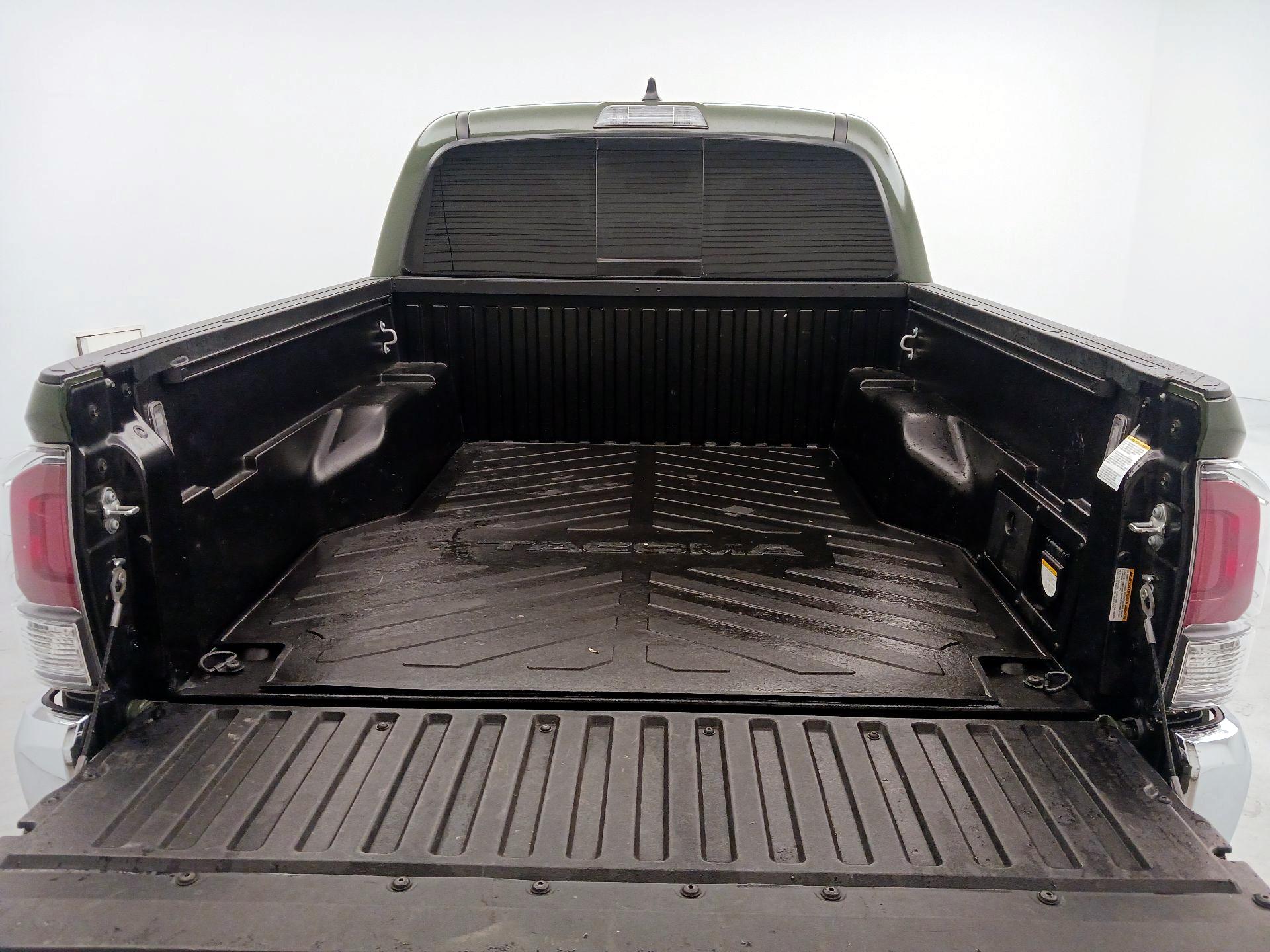 Thumbnail: 2022 Toyota Tacoma - 20