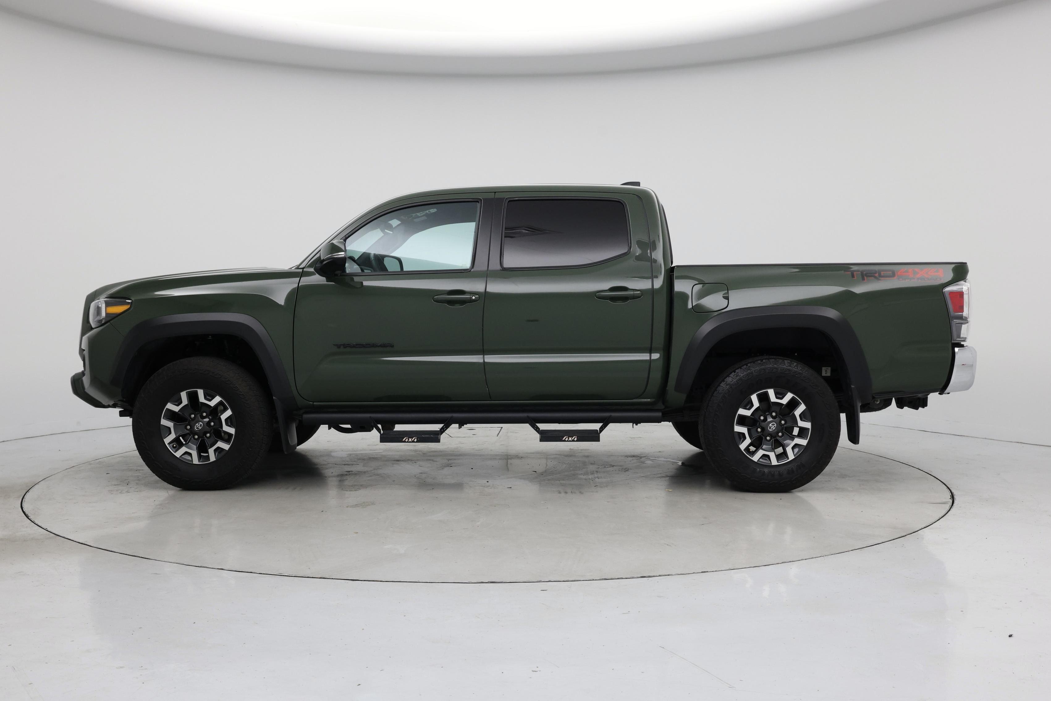 Thumbnail: 2022 Toyota Tacoma - 3