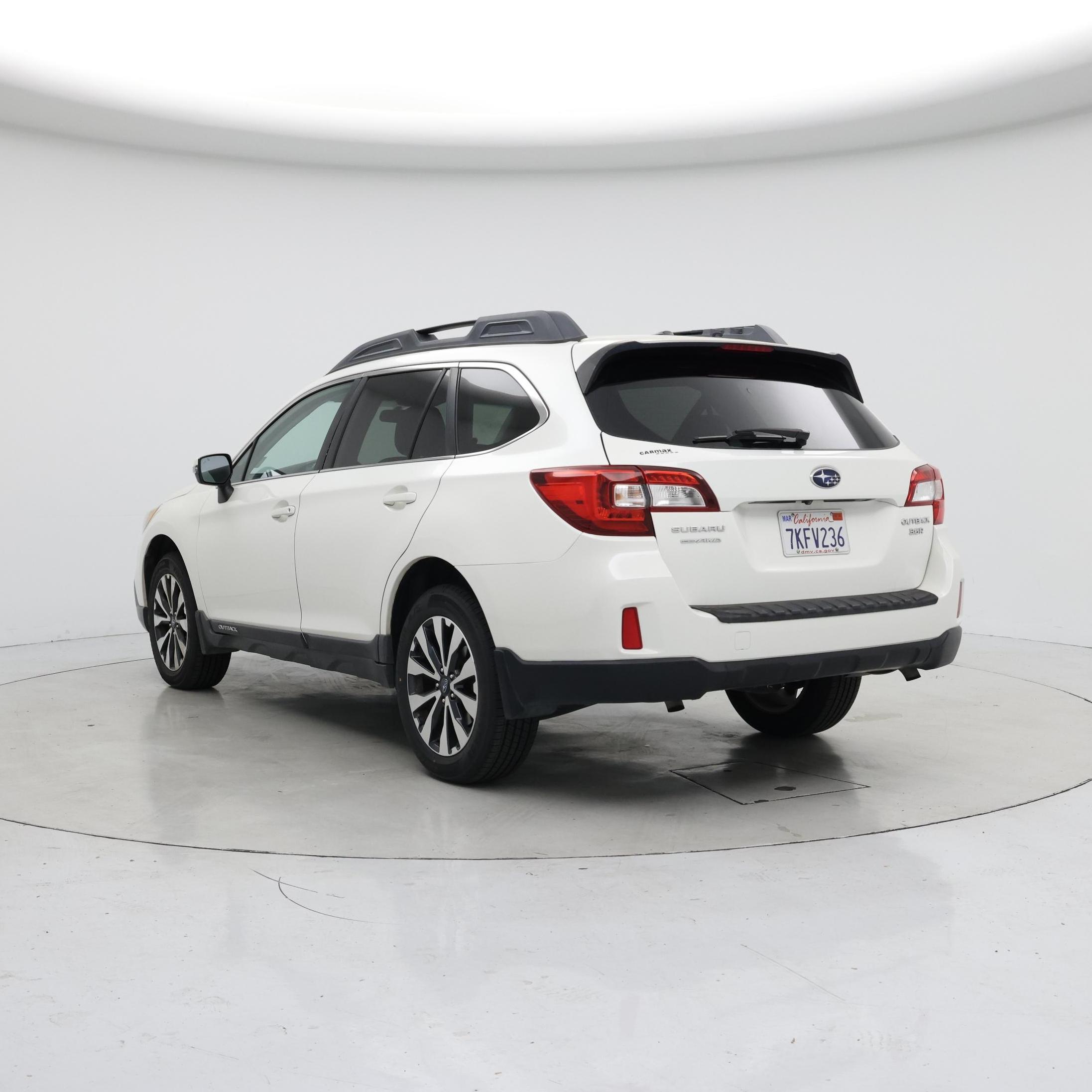 Thumbnail: 2015 Subaru Outback - 2