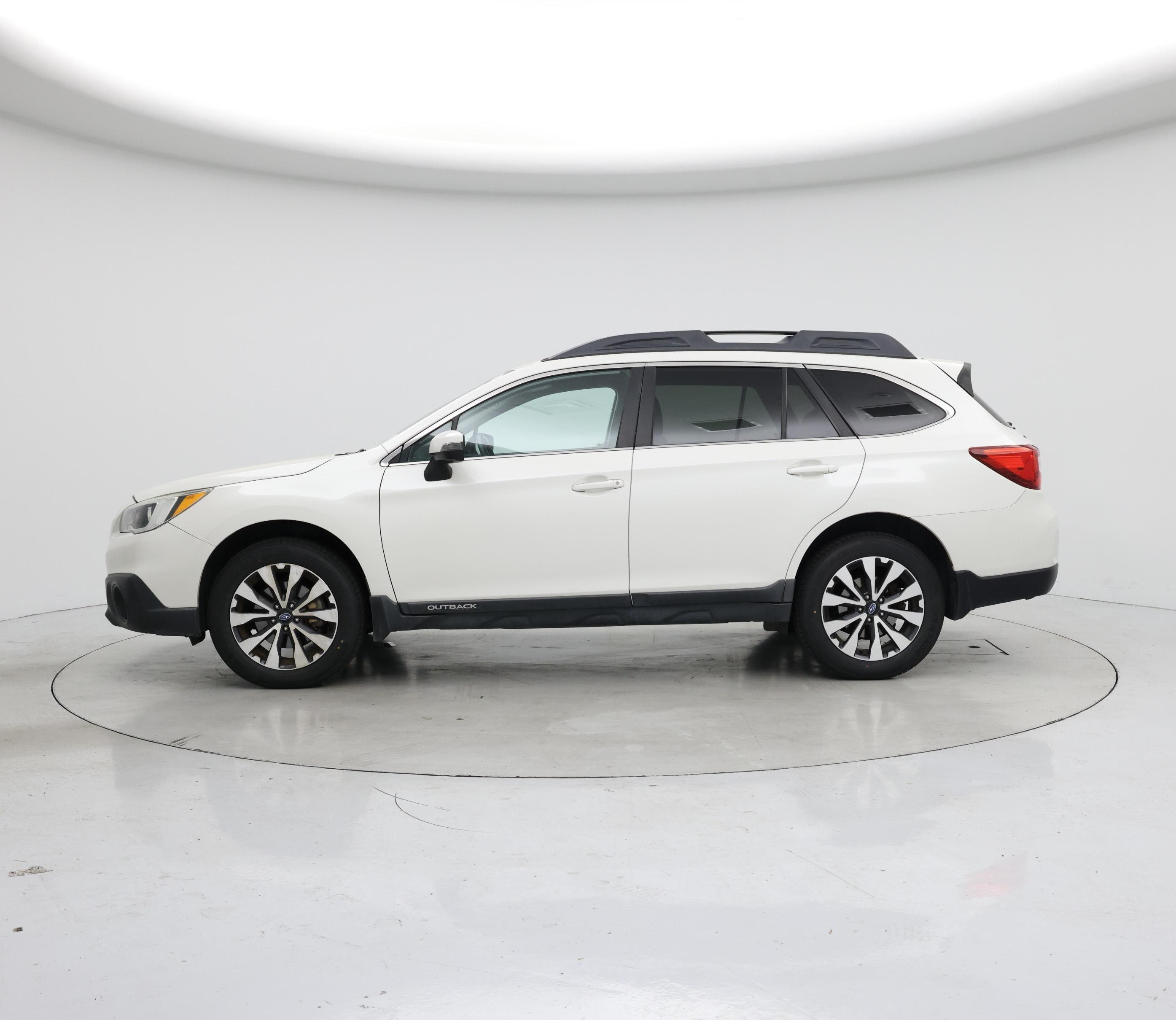 Thumbnail: 2015 Subaru Outback - 3